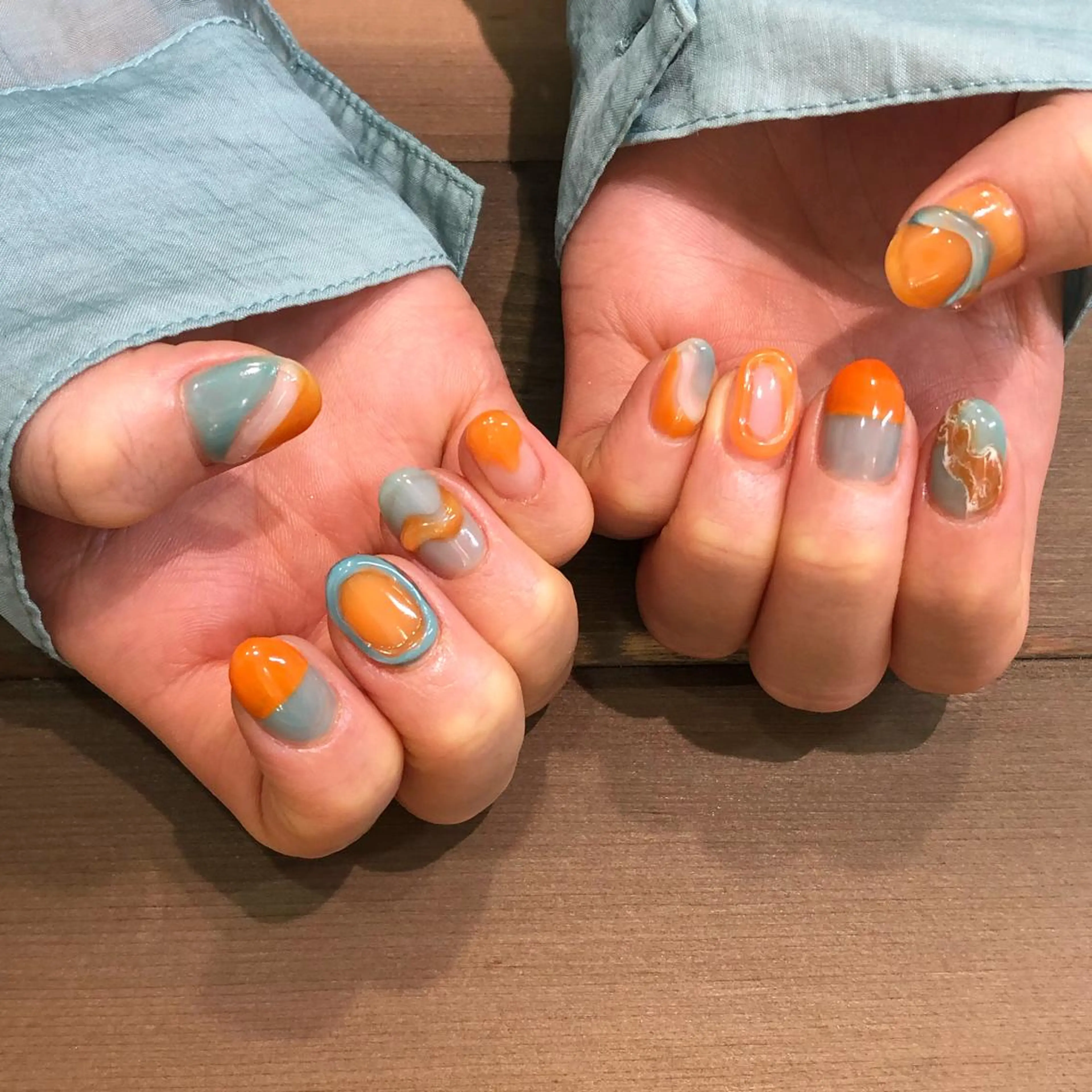 ネイル 水色 オレンジ le'a moe KONAMIのその他イメージ
