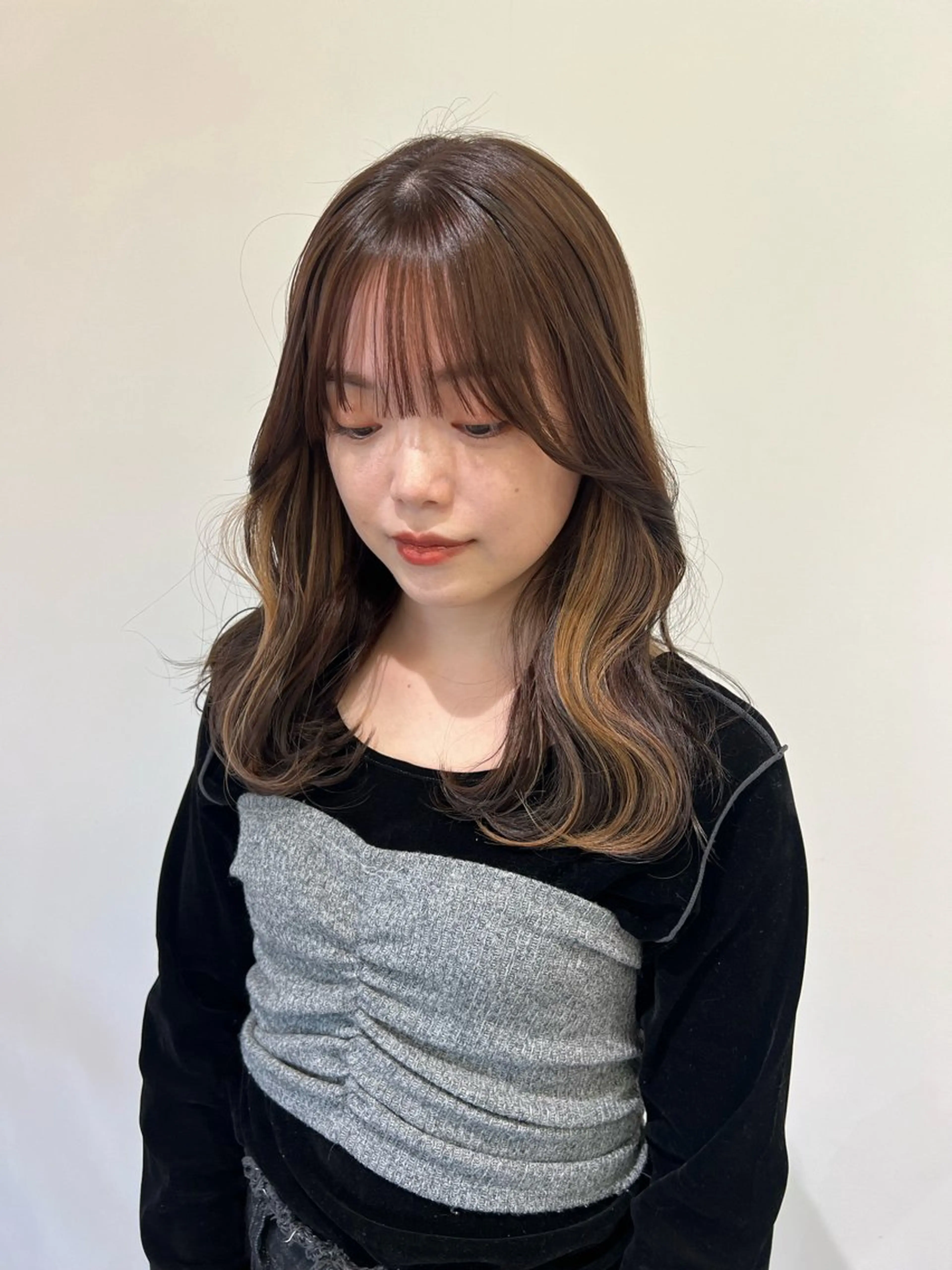 ミディアム カラー ヘアカラー トリートメント 淺井 捺央のヘアスタイル