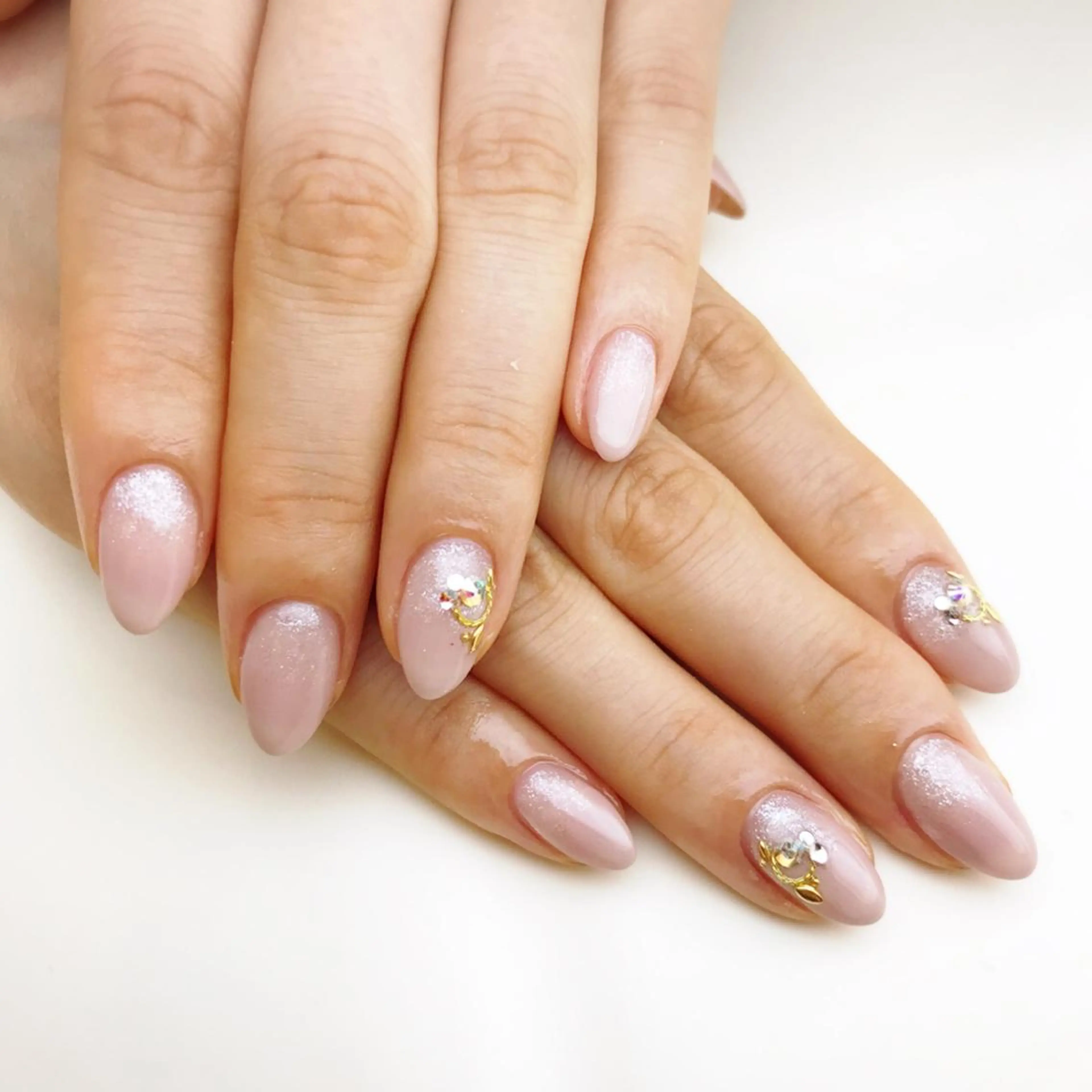 ネイル リセ有楽町店 ネイリストのネイルデザイン