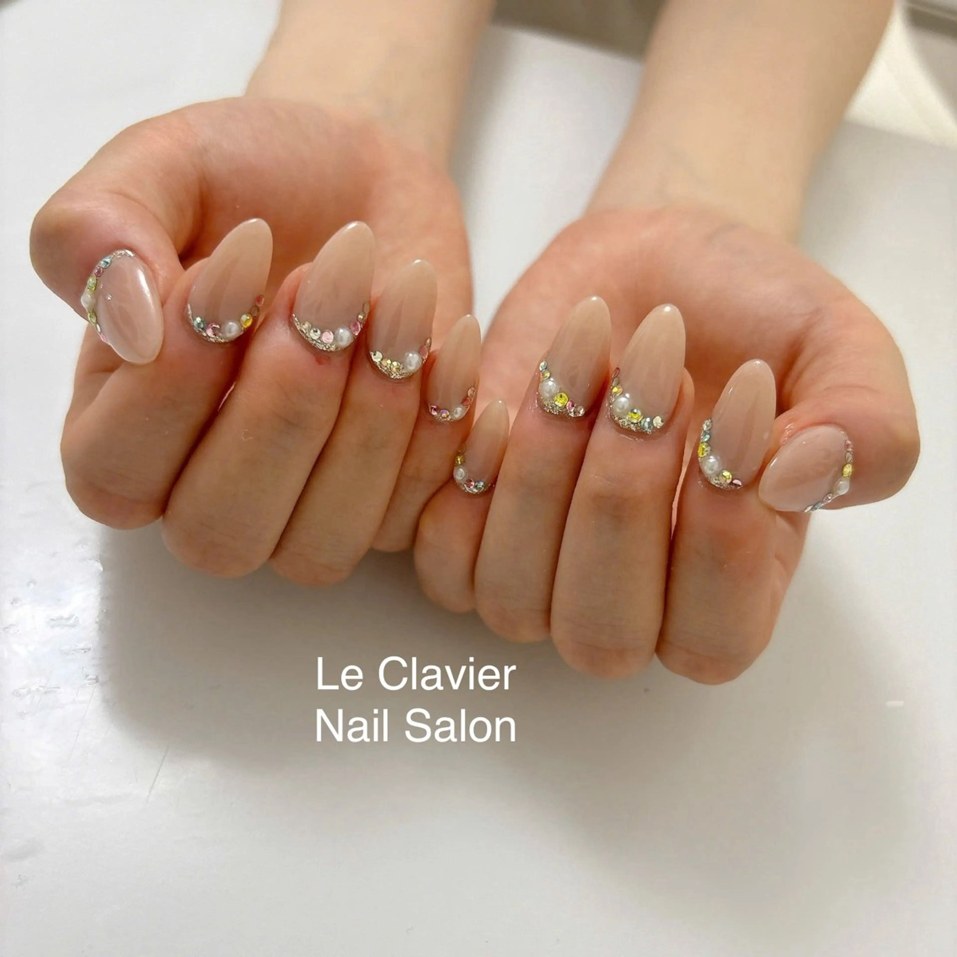ネイル アートネイル オーロラネイル チークネイル 長さ出し フットネイル ハンドネイル ハンドケア Hazuki nailのネイルデザイン