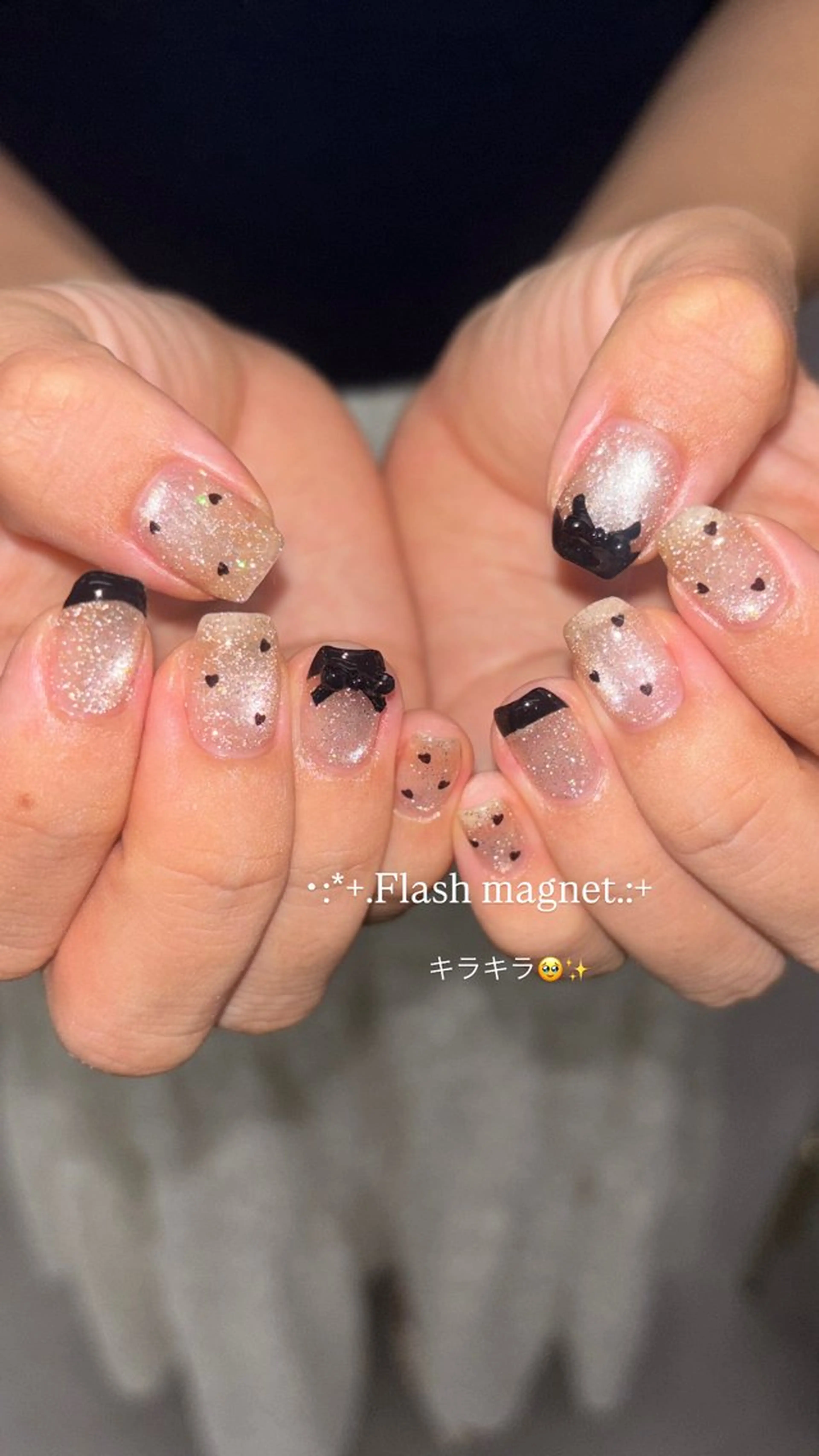ネイル チークネイル フラッシュネイル フラッシュマグ フレンチネイル ガーリー ハンドネイル GO TODAY SHAiRE SALON 表参道colore店所属・emmi nailのネイルデザイン