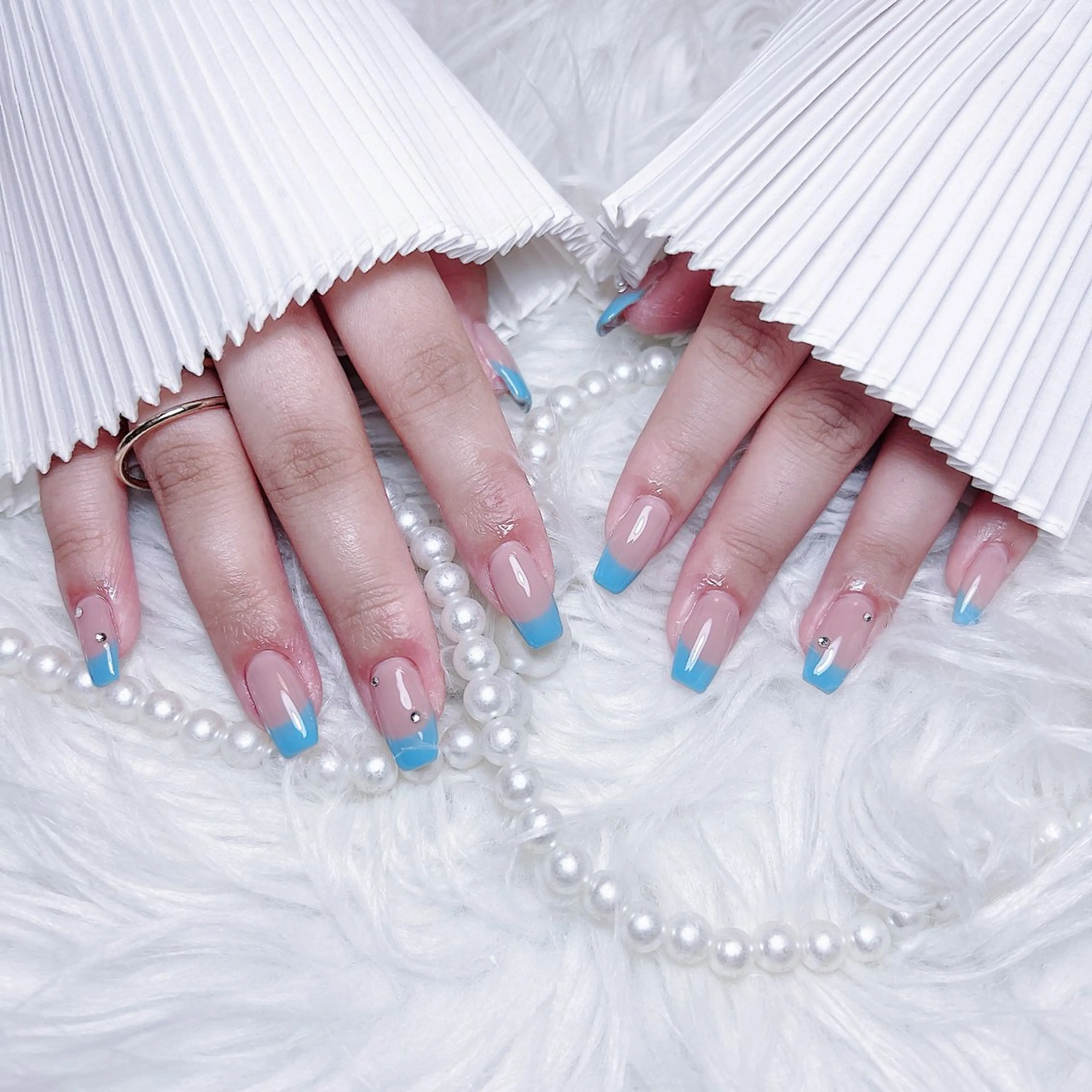 ネイル ストーンネイル ハンドネイル Ugirl Nail Pinpin🤍のネイルデザイン