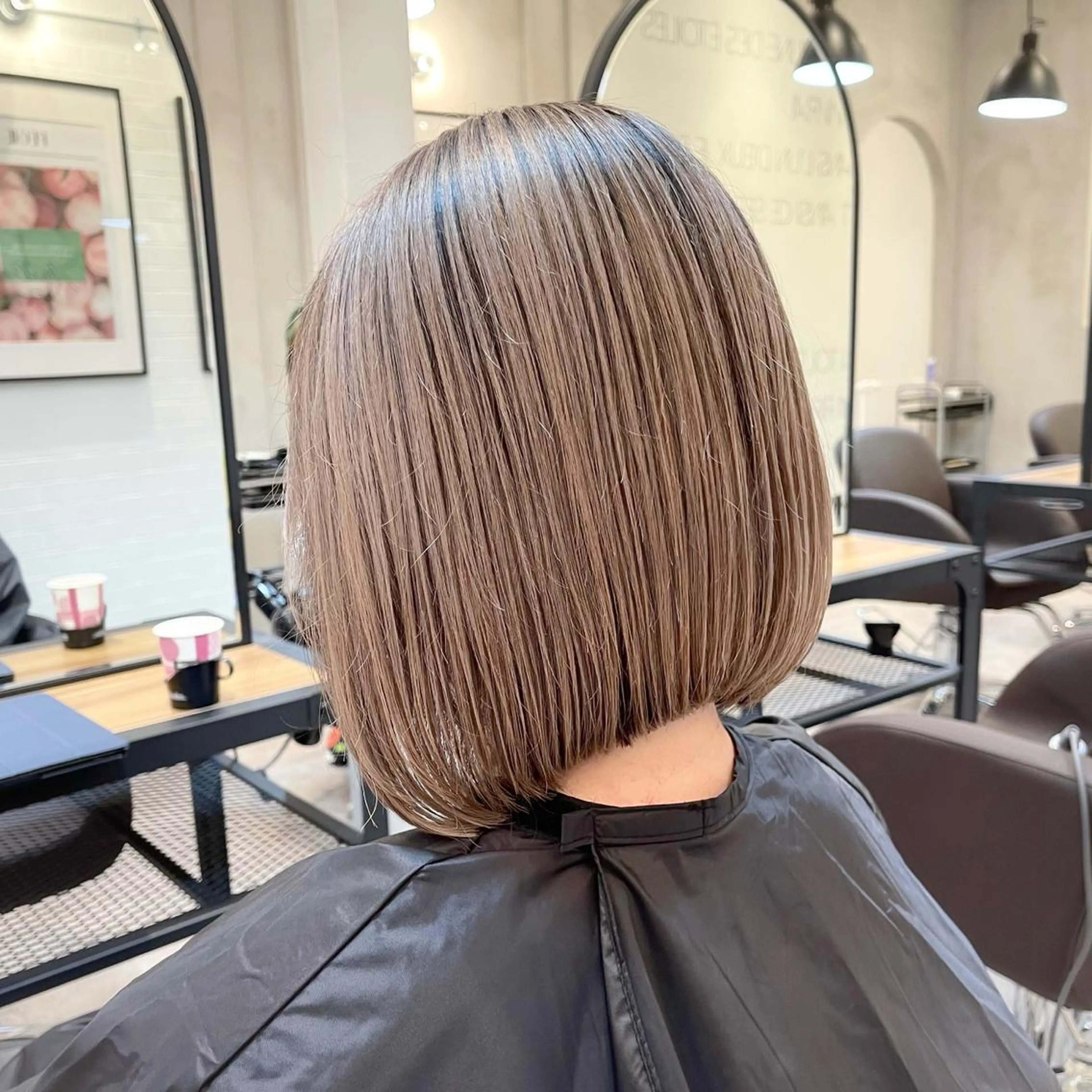 ショート カラー バレイヤージュ デザインカラー ハイライトカラー 外国人風カラー ハイライト カット ヘアカラー トリートメント アンドウ ユウ/ レイヤーカット/韓国のヘアスタイル