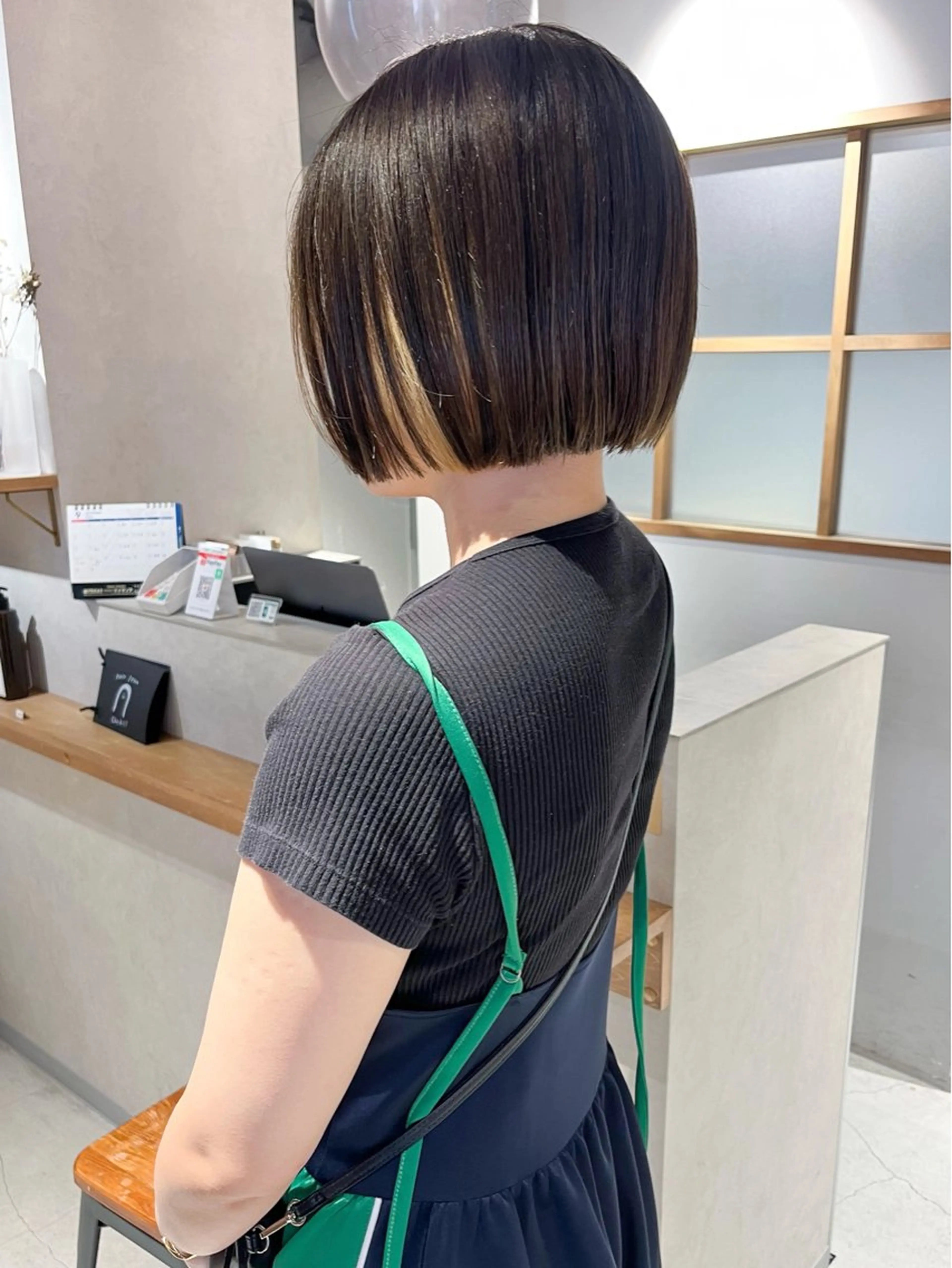 ショート カラー カット ヘアカラー トリートメント 似合わせぷつっとボブ 縮毛矯正 久保田彩菜のヘアスタイル