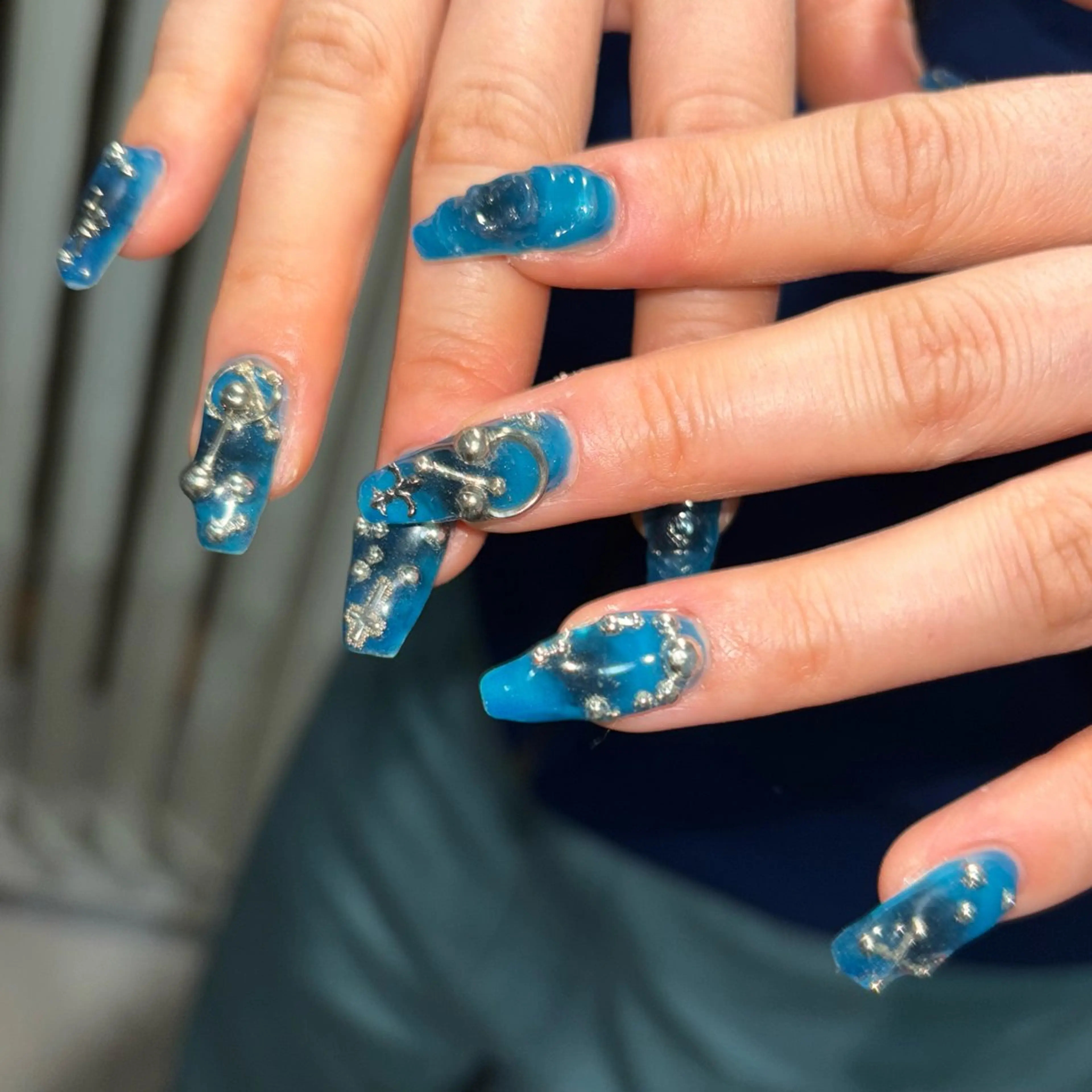 ネイル ハンドネイル 🪐富島彩夏 /海外nail🪐のネイルデザイン