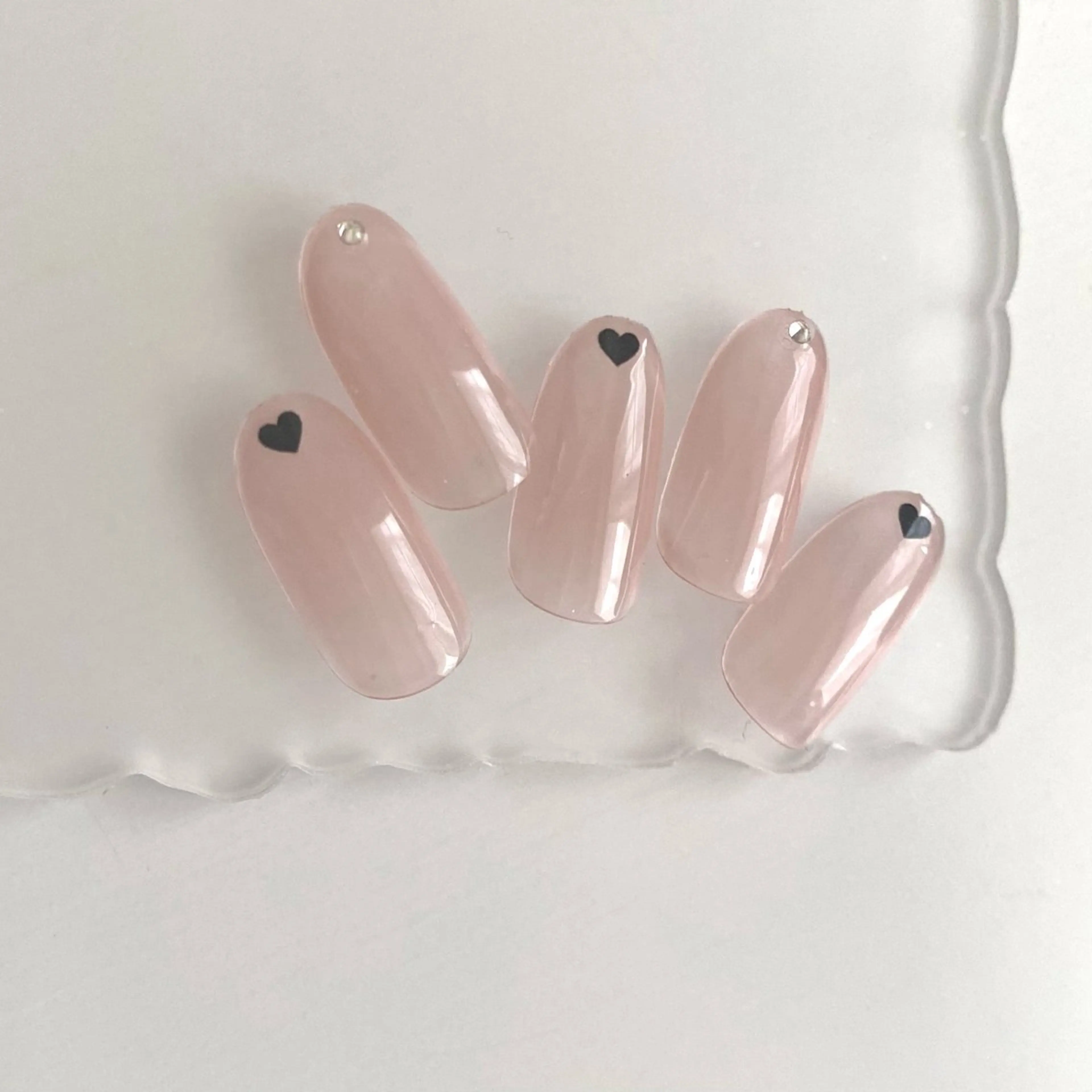 ネイル シンプルネイル Aoi💅🏻 表参道のネイルデザイン