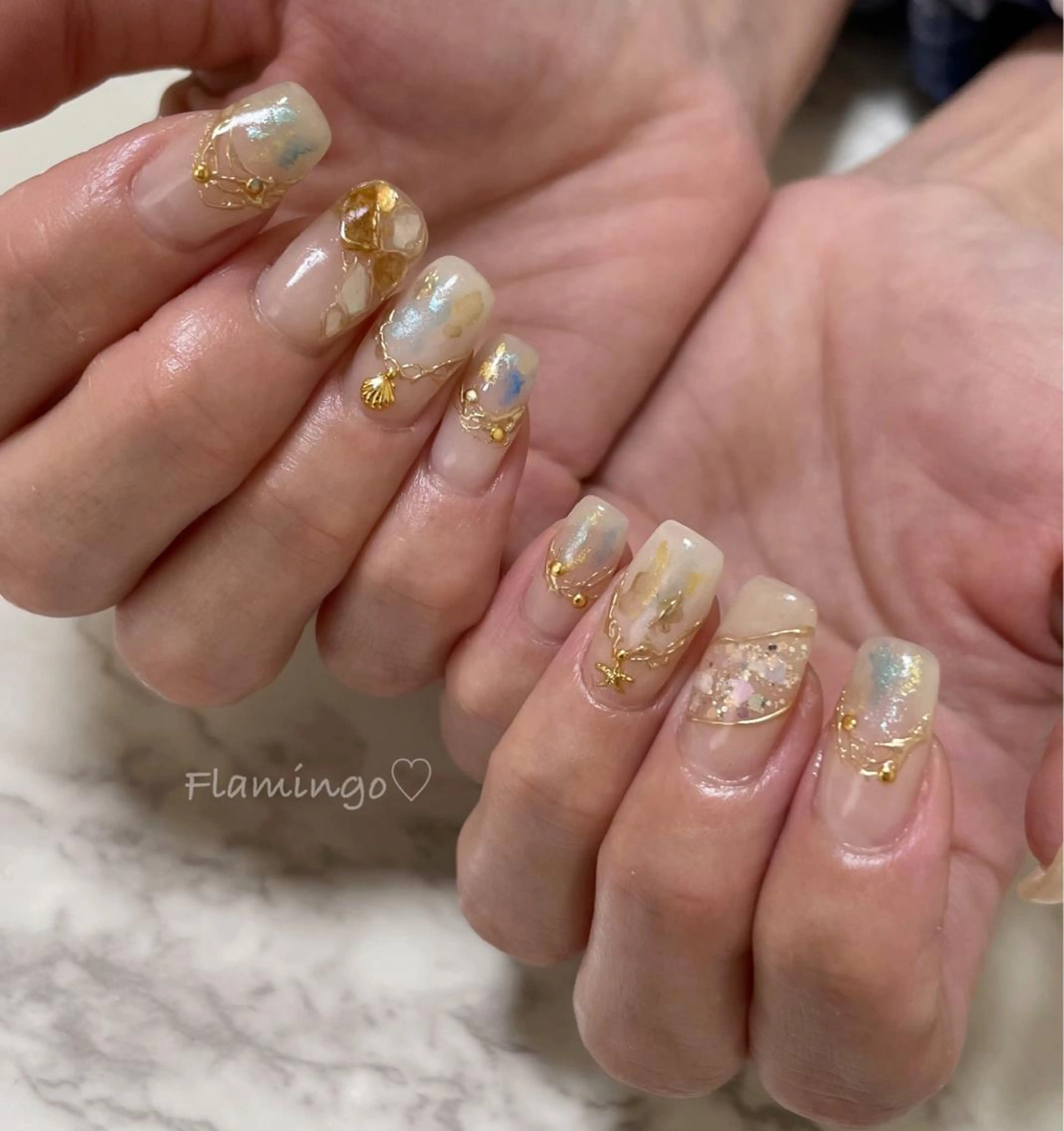 ネイル アートネイル ジェルネイル キラキラネイル ラメ(グリッター) ミラーネイル シンプル／上品／爪育 ☺︎Flamingoのネイルデザイン