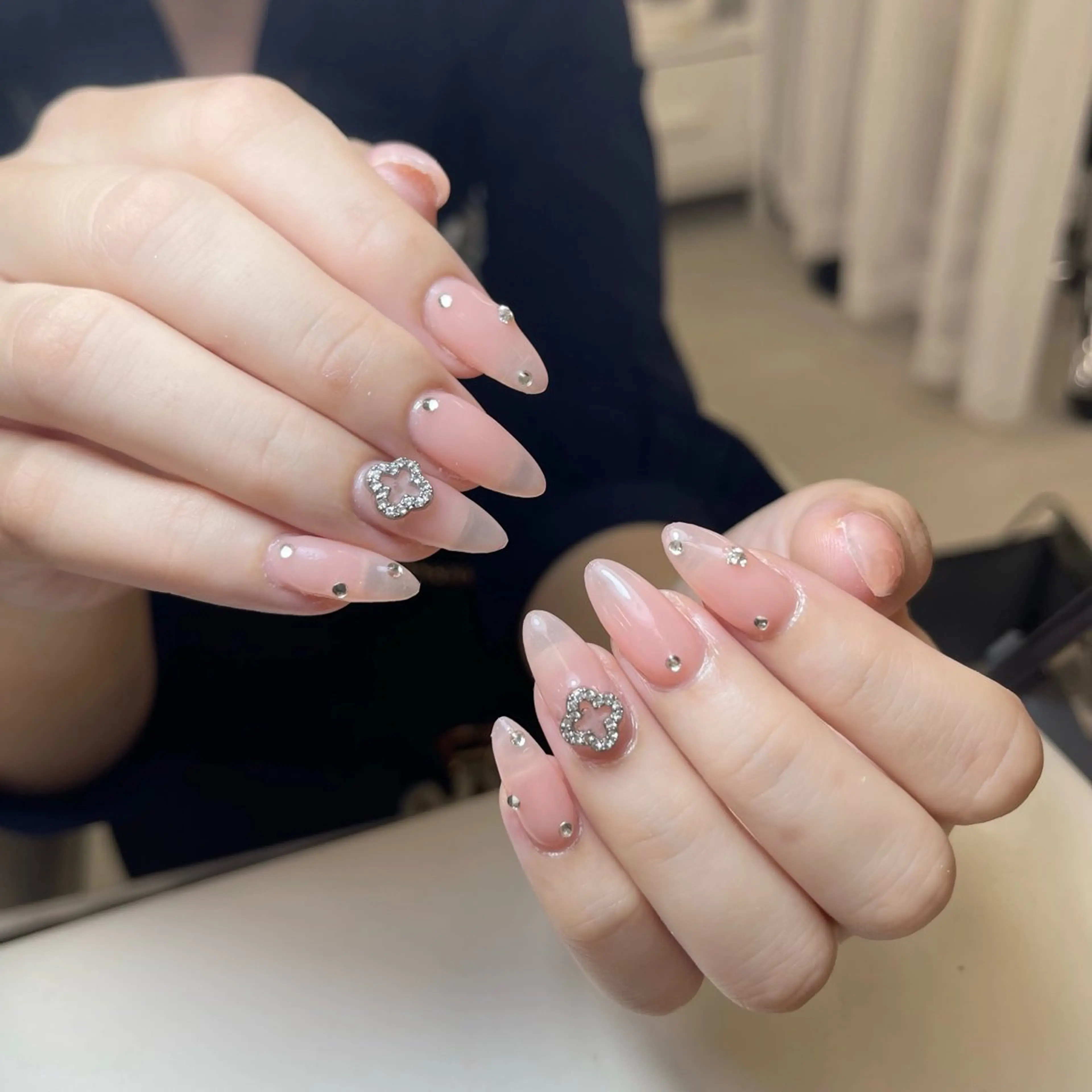 ネイル チークネイル 長さ出し フットネイル マグネットネイル 持ち込み ハンドネイル ANH NAIL ゴテゴテ専門店💎のネイルデザイン