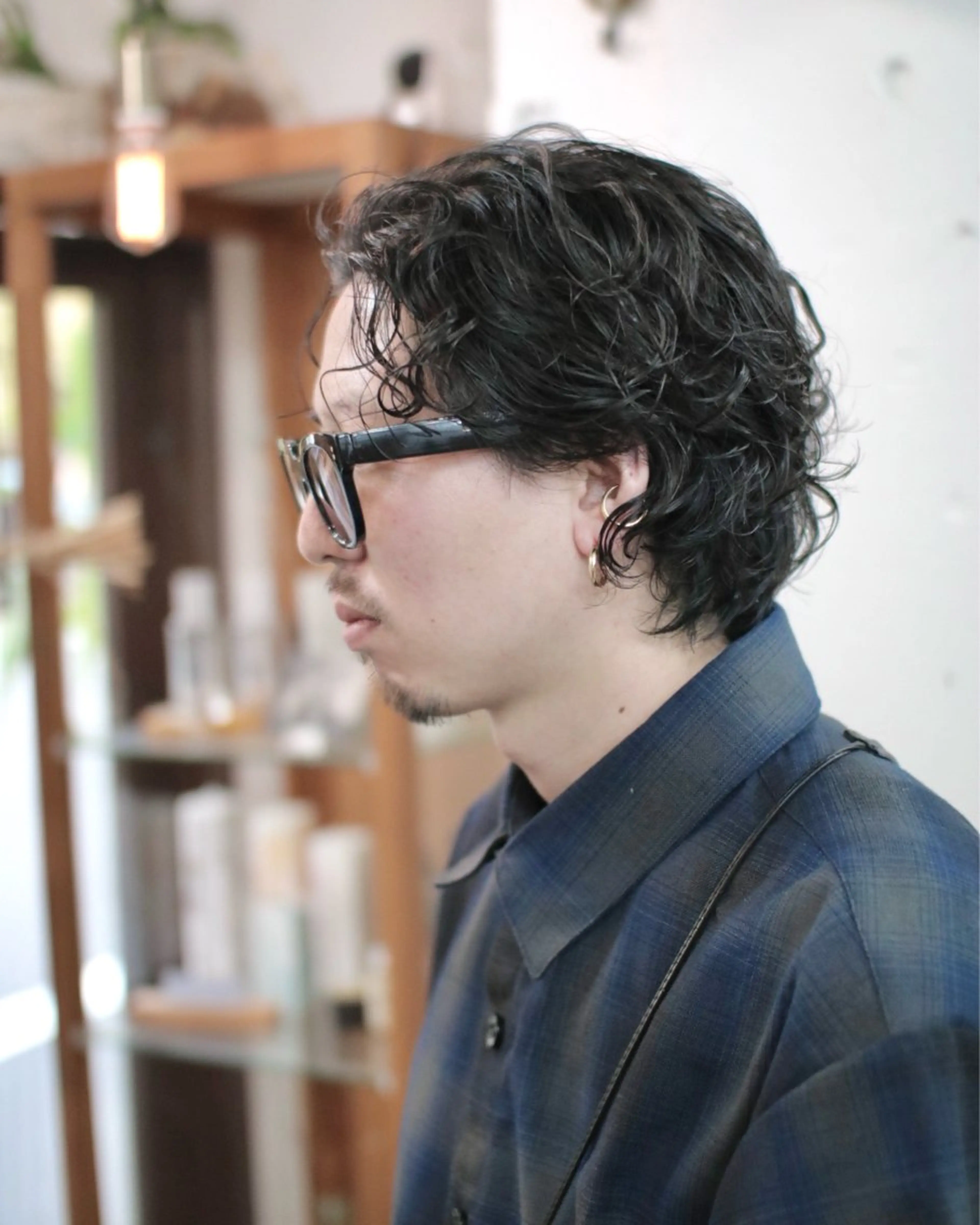 ミディアム パーマ メンズ カット パーマ 木村陸弥 透明感/ 赤み消し/オリーブのヘアスタイル