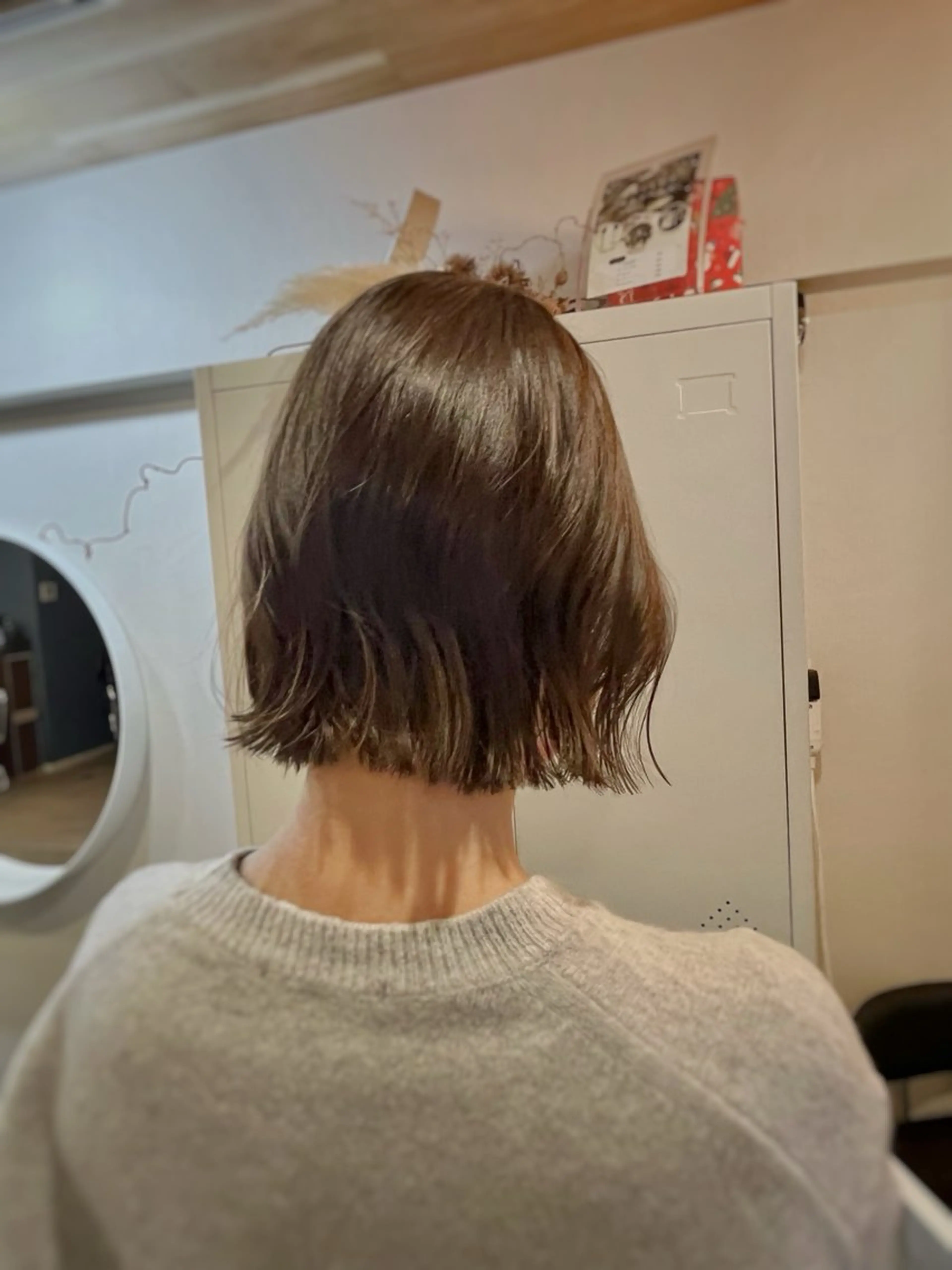 ショート カラー 切りっぱなしボブ ブラウンカラー ボブ 下石怜子/レイヤー カット/透明感カラーのヘアスタイル