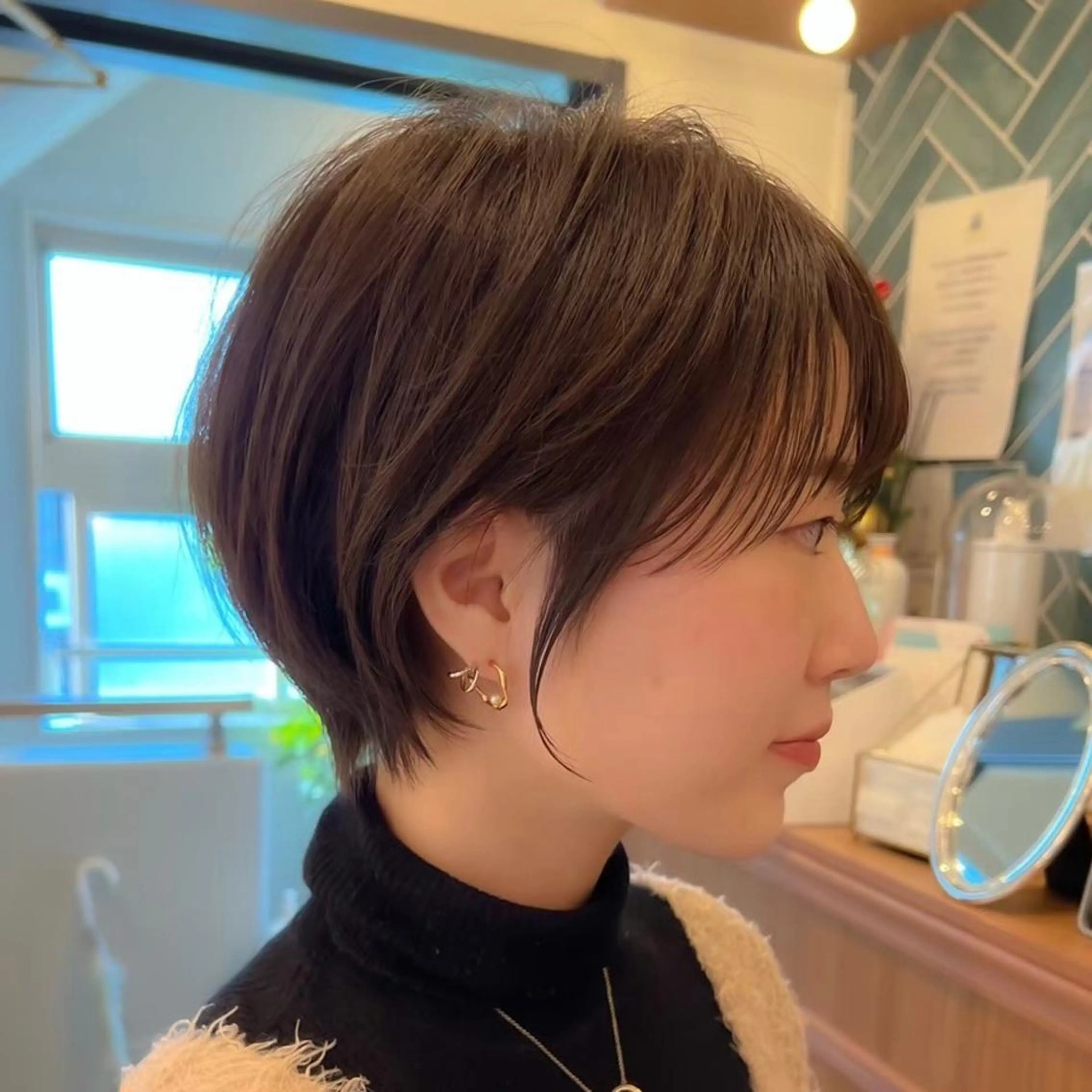 ショート 前下がりボブ ワンレンボブ アッシュ ボブ くせ毛 遠藤大雅✂︎ ショート/ボブのヘアスタイル