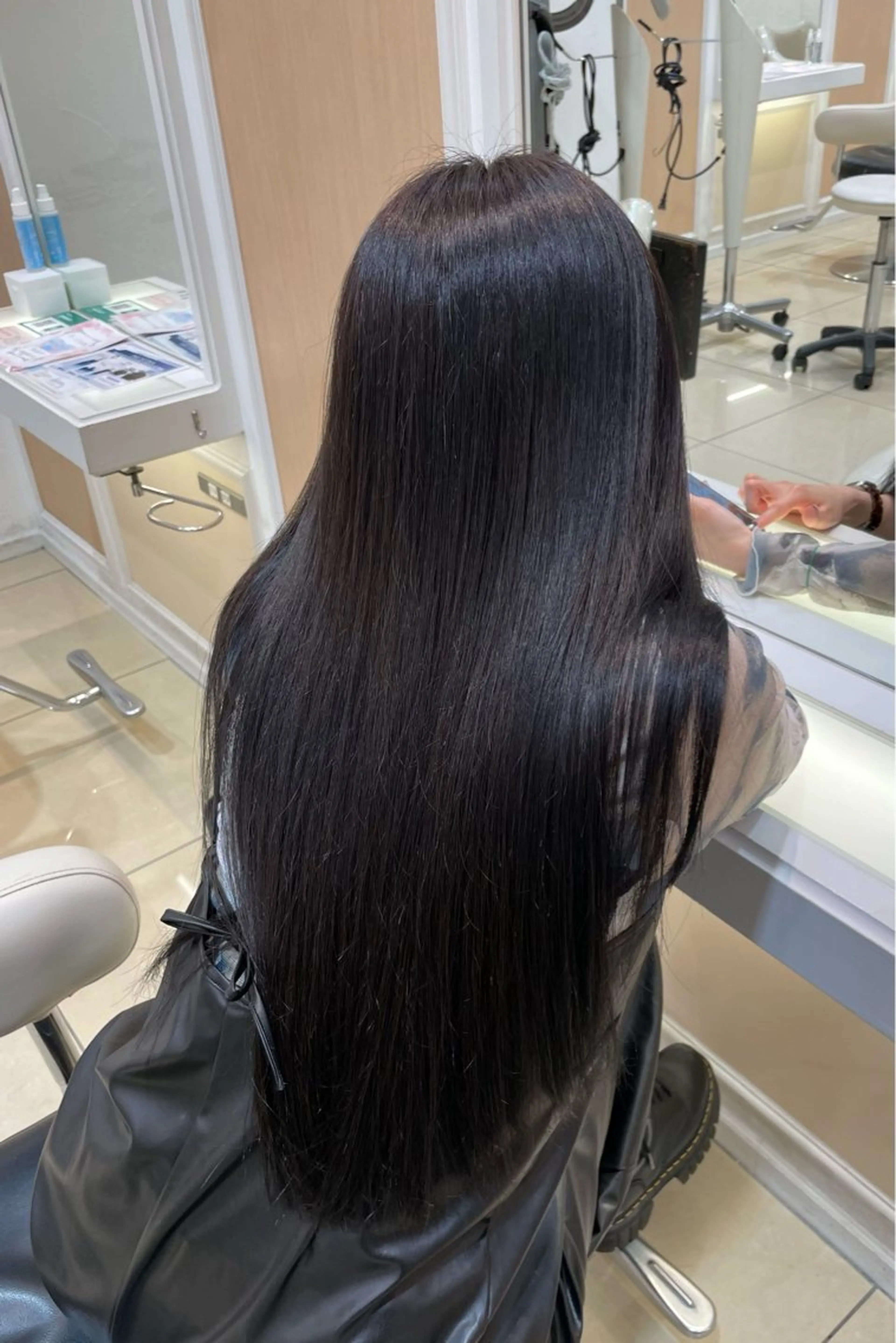ロング カラー ヘアカラー 浦野 遥のヘアスタイル
