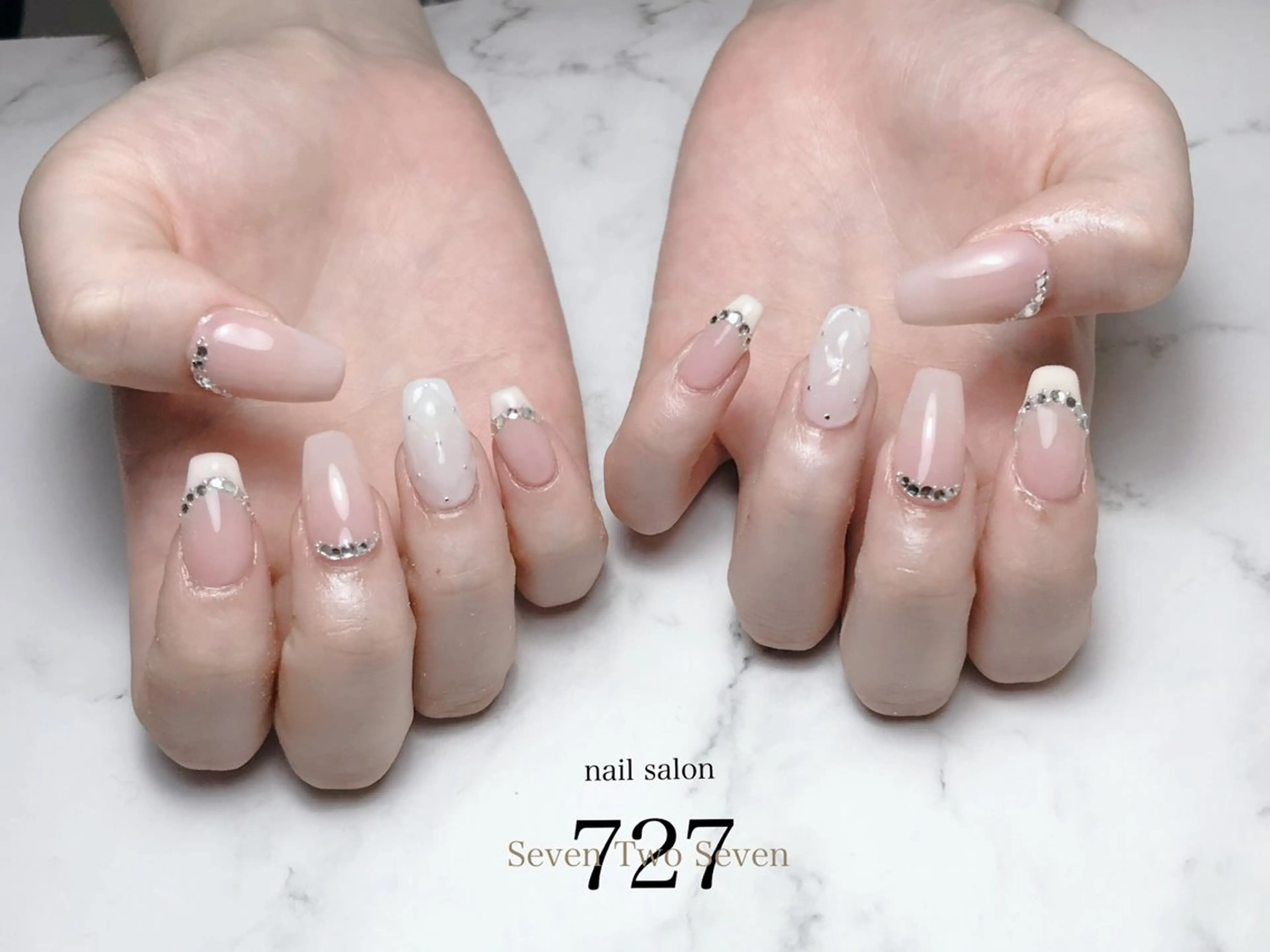ネイル ハンドネイル 727 nailのネイルデザイン