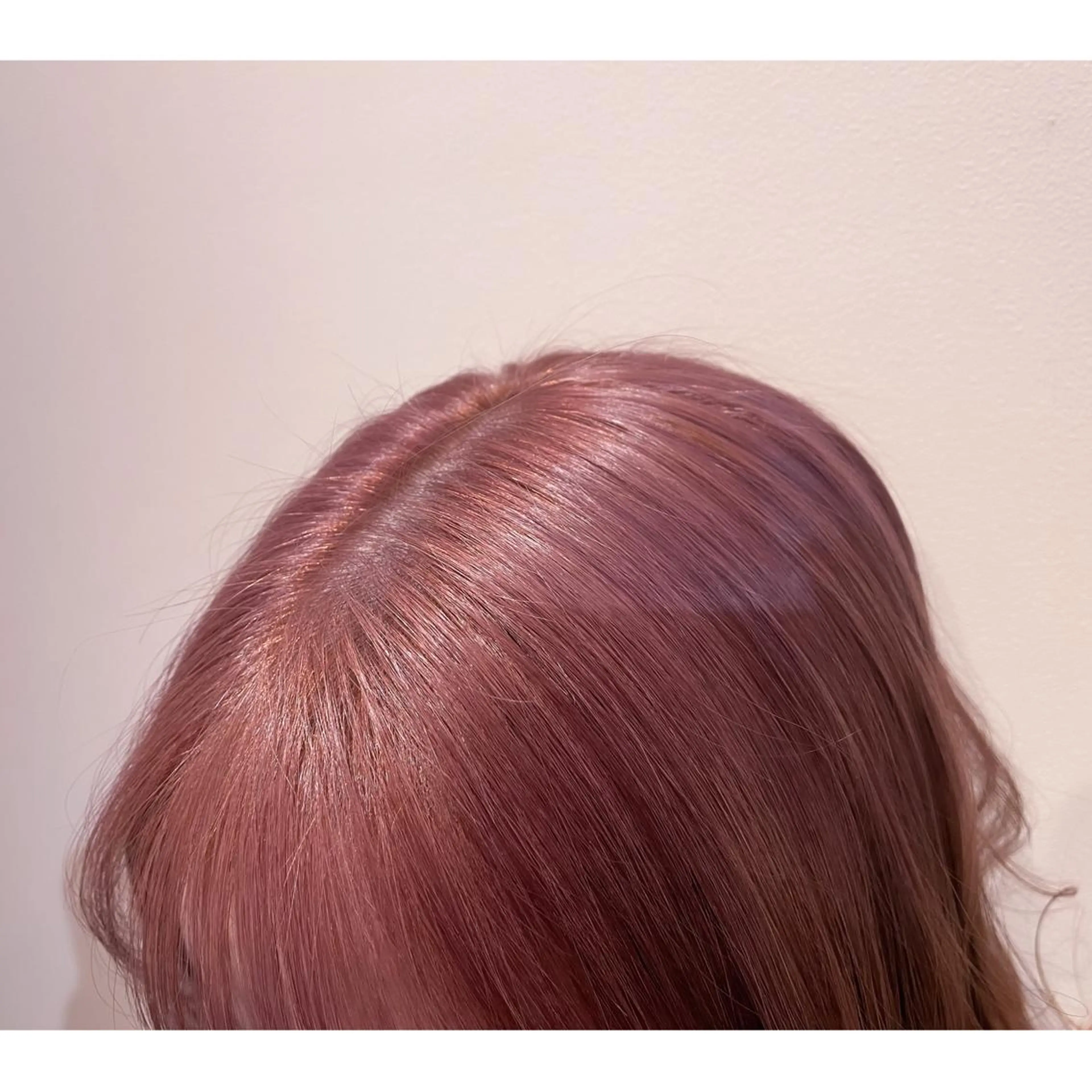 セミロング カラー ブリーチ ピンクカラー ❁⃘ ち だ り さ ❁⃘のヘアスタイル