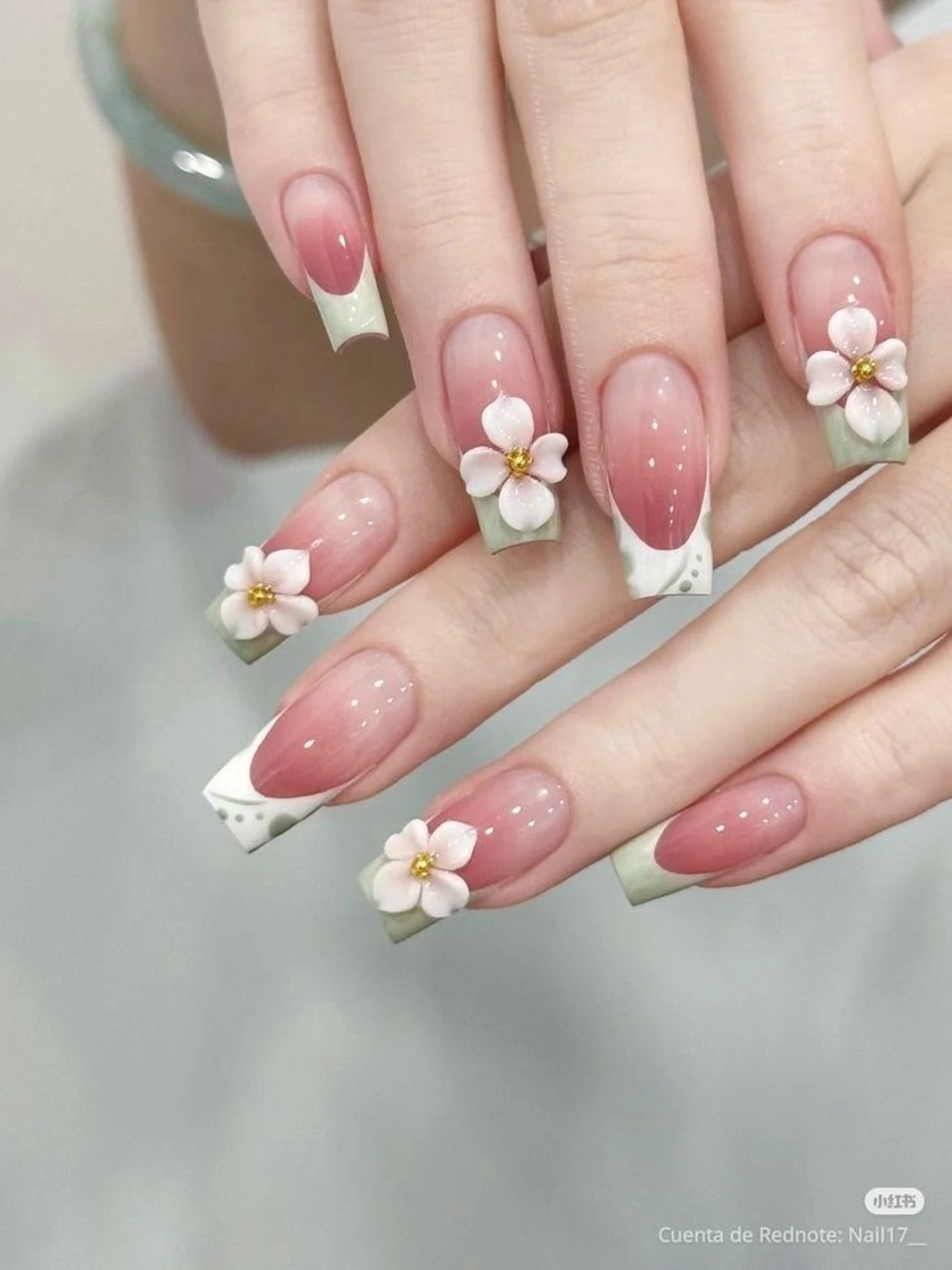 ネイル ハンドネイル ホンダ ユキのネイルデザイン