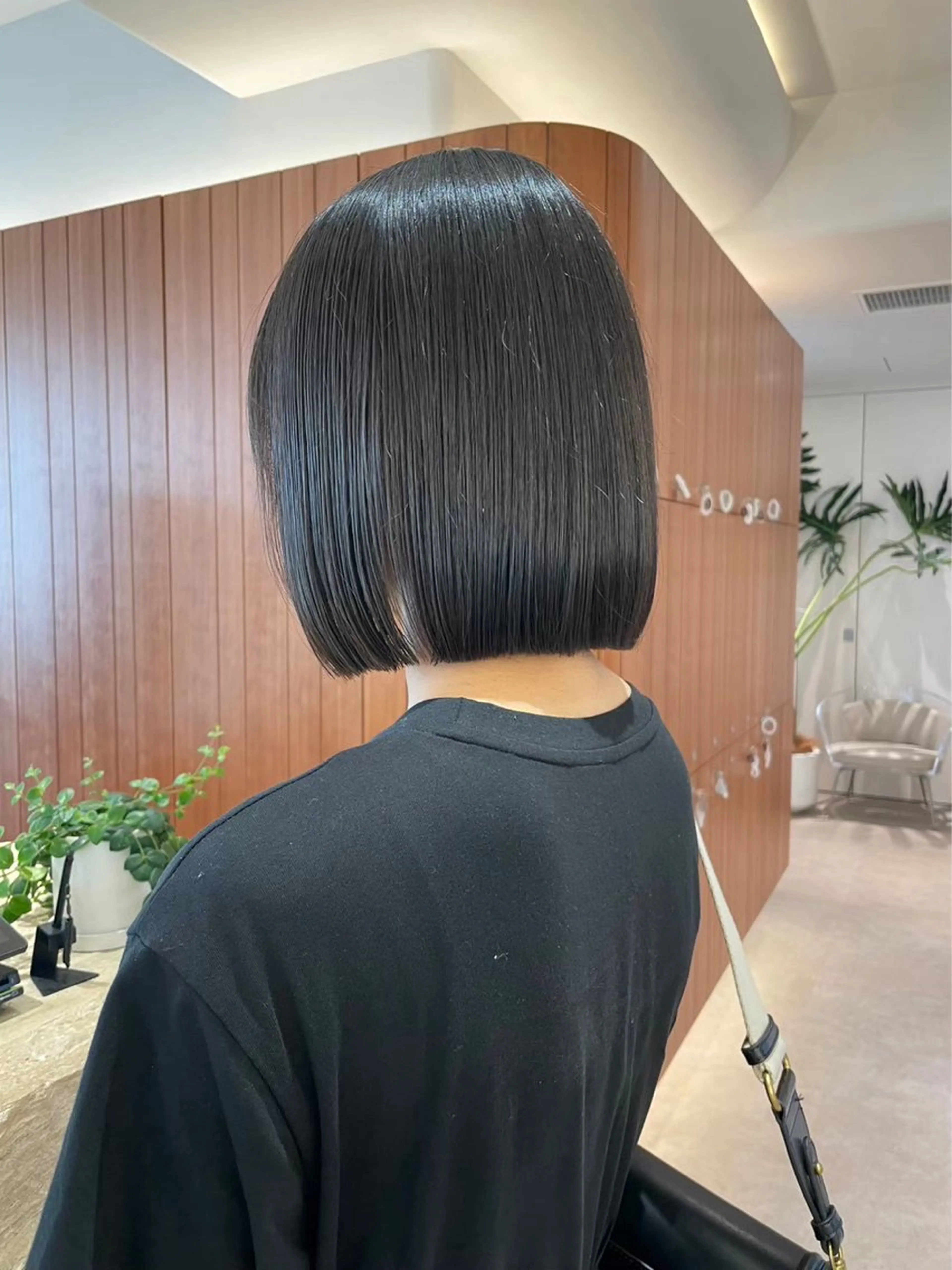 ショート カラー 黒髪 ブルーカラー ブルーブラック ボブ ボブ/インナーカラー レイヤーボブ/楓のヘアスタイル