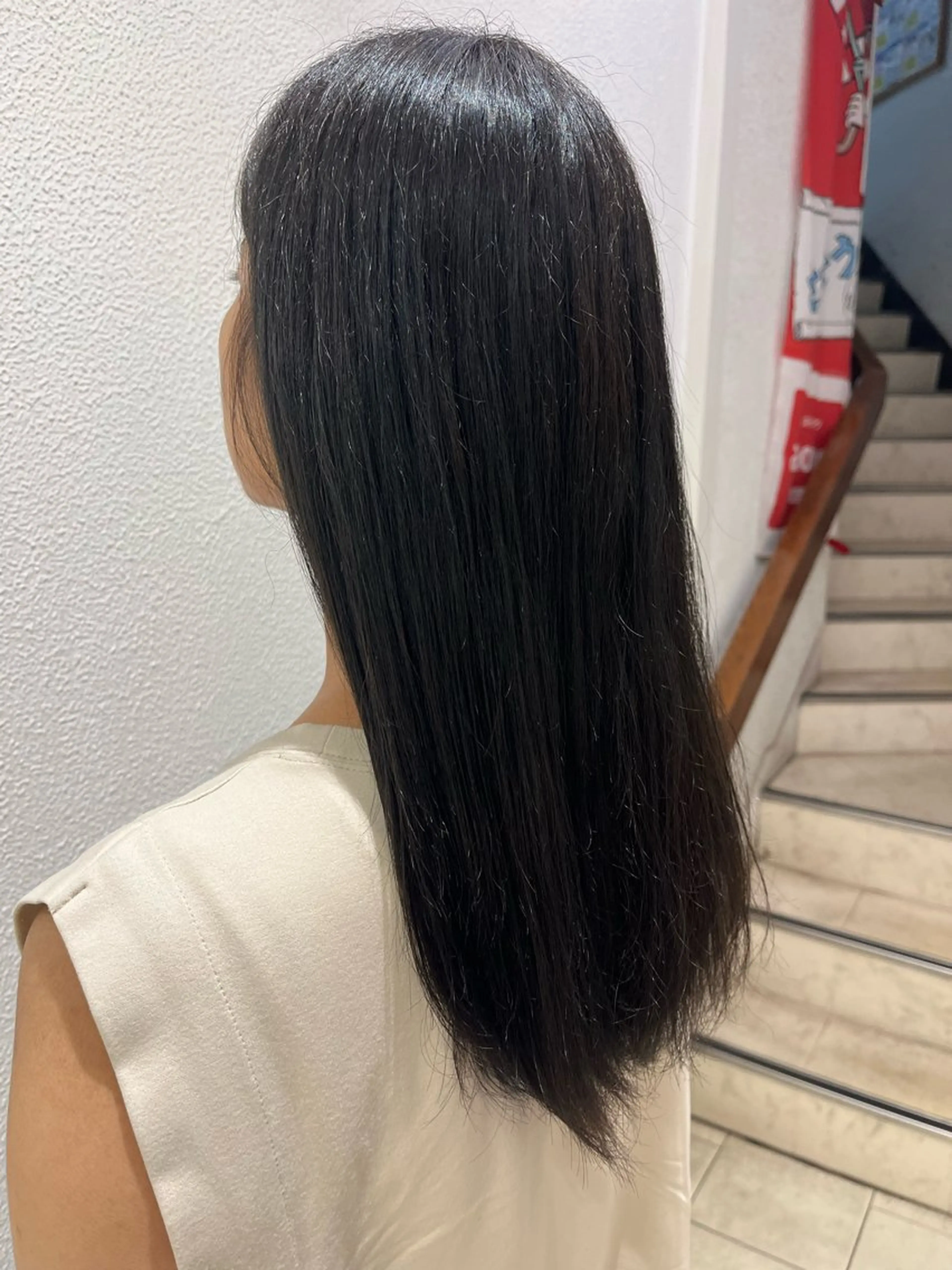 カラー ブルーカラー ブルーグレー ブルーグレージュ 透明感カラー グレージュ ヘアカラー モデル様募集中 田中ゆらのヘアスタイル