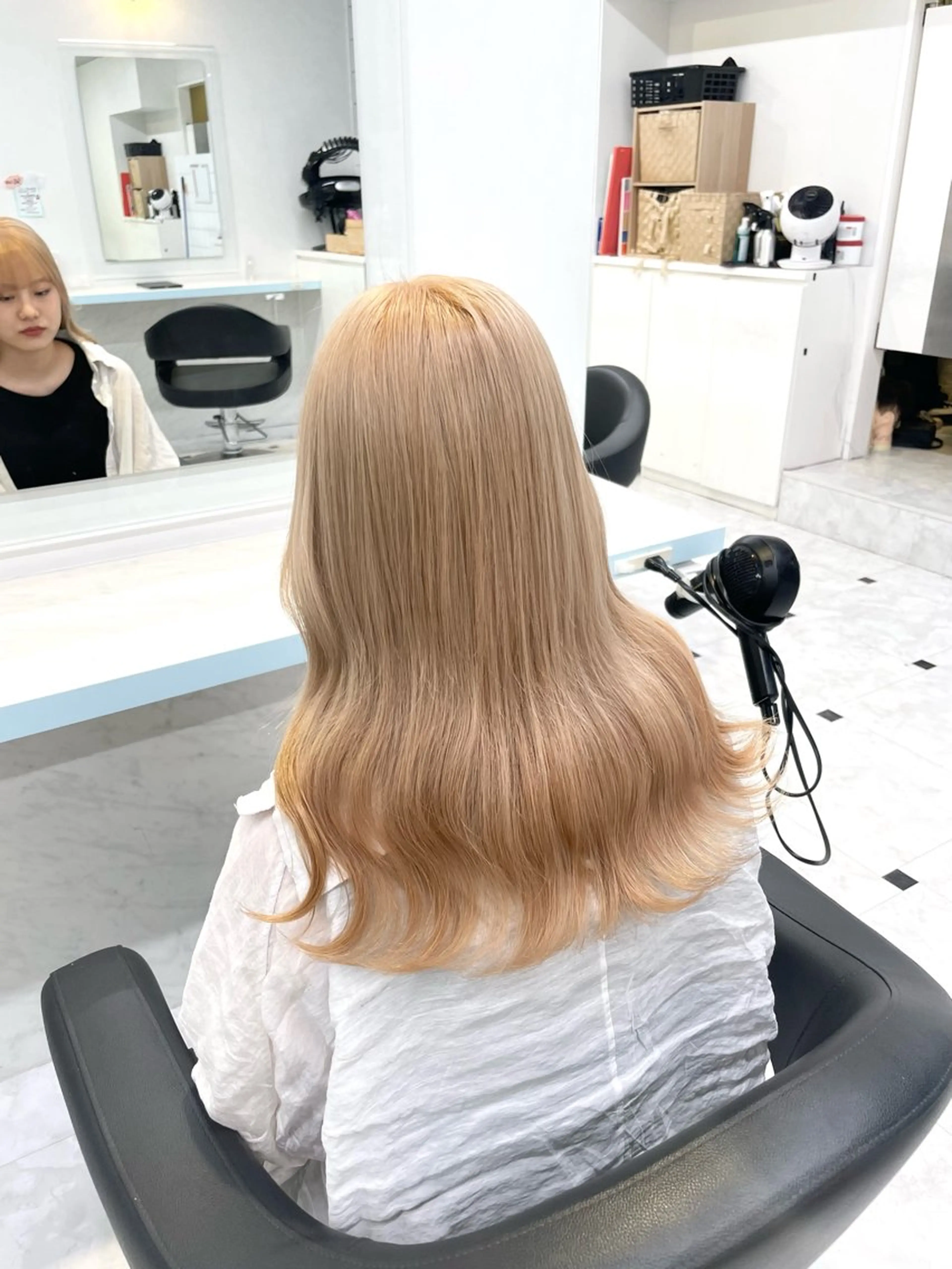 ロング カラー 🛼ミルクティー / MEI🛼のヘアスタイル