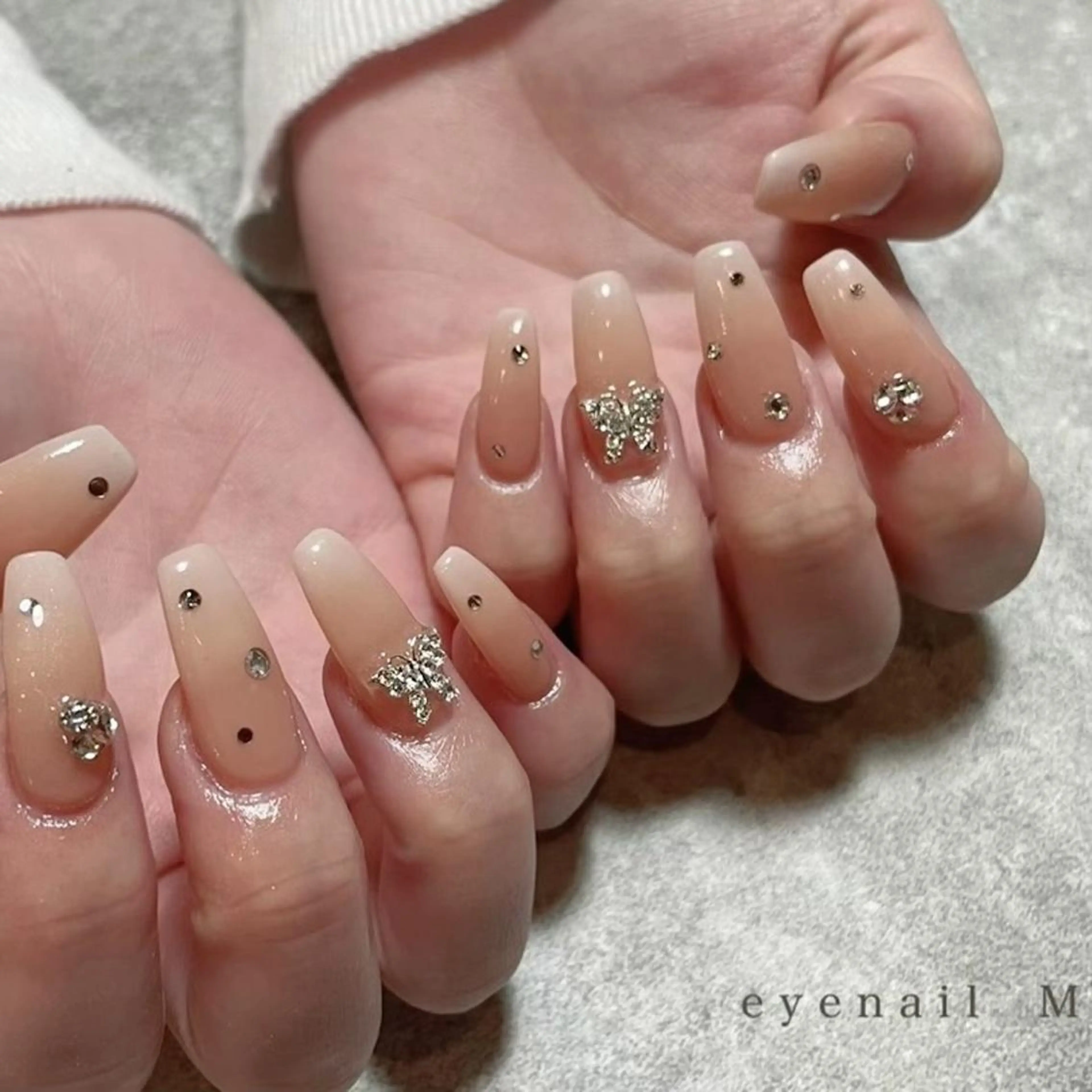 ネイル eyenailm 💅[本町]のネイルデザイン