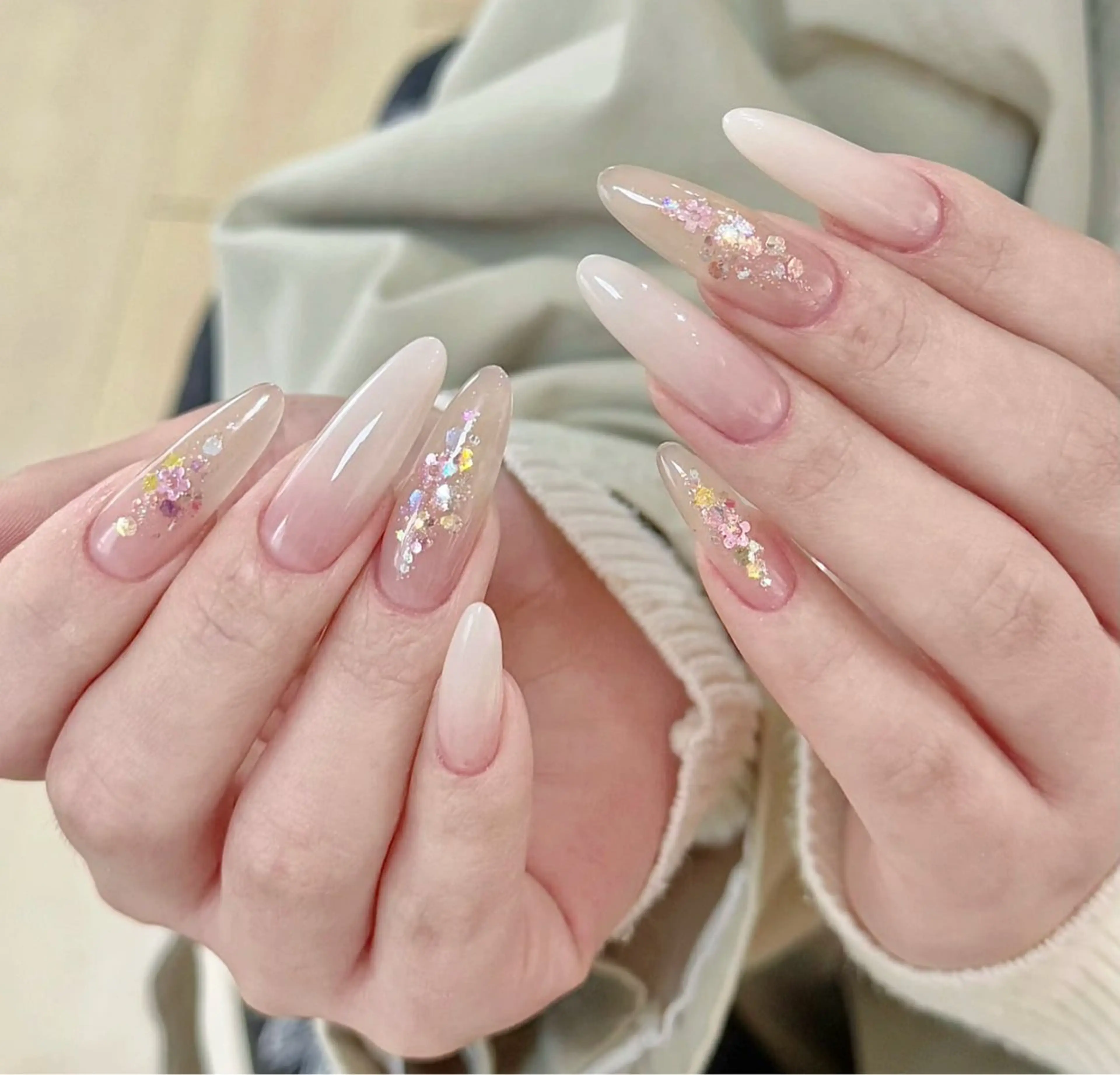 ロング ハンドネイル FLORA NAIL SALON 黄兪榕のネイルデザイン