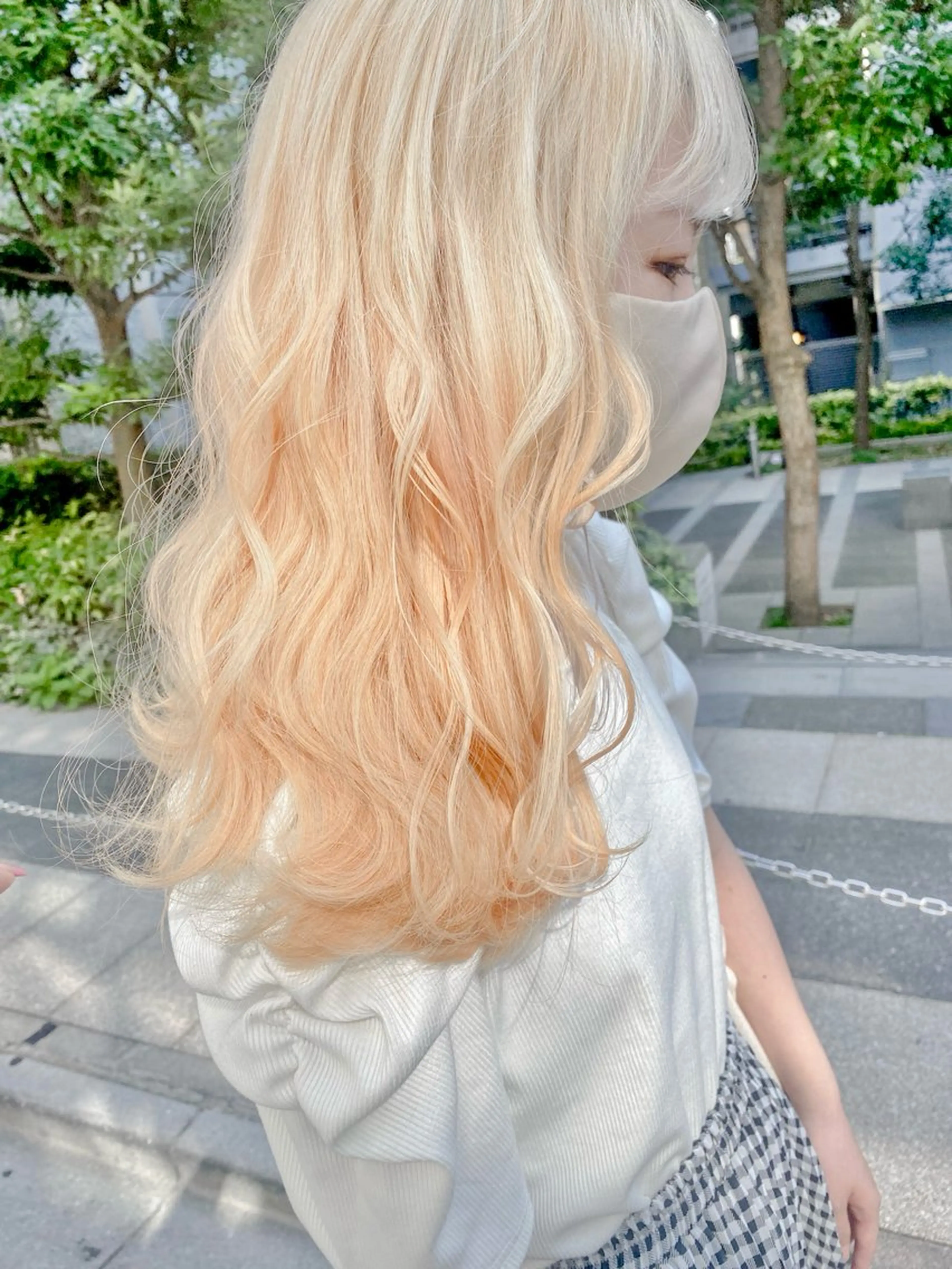 ロング カラー ブリーチ 抜きっぱなしブロンド ブロンド ハイトーンカラー インナーカラー ヘアカラー Chérie所属・Chérie 渋谷/カラーサロンのヘアスタイル