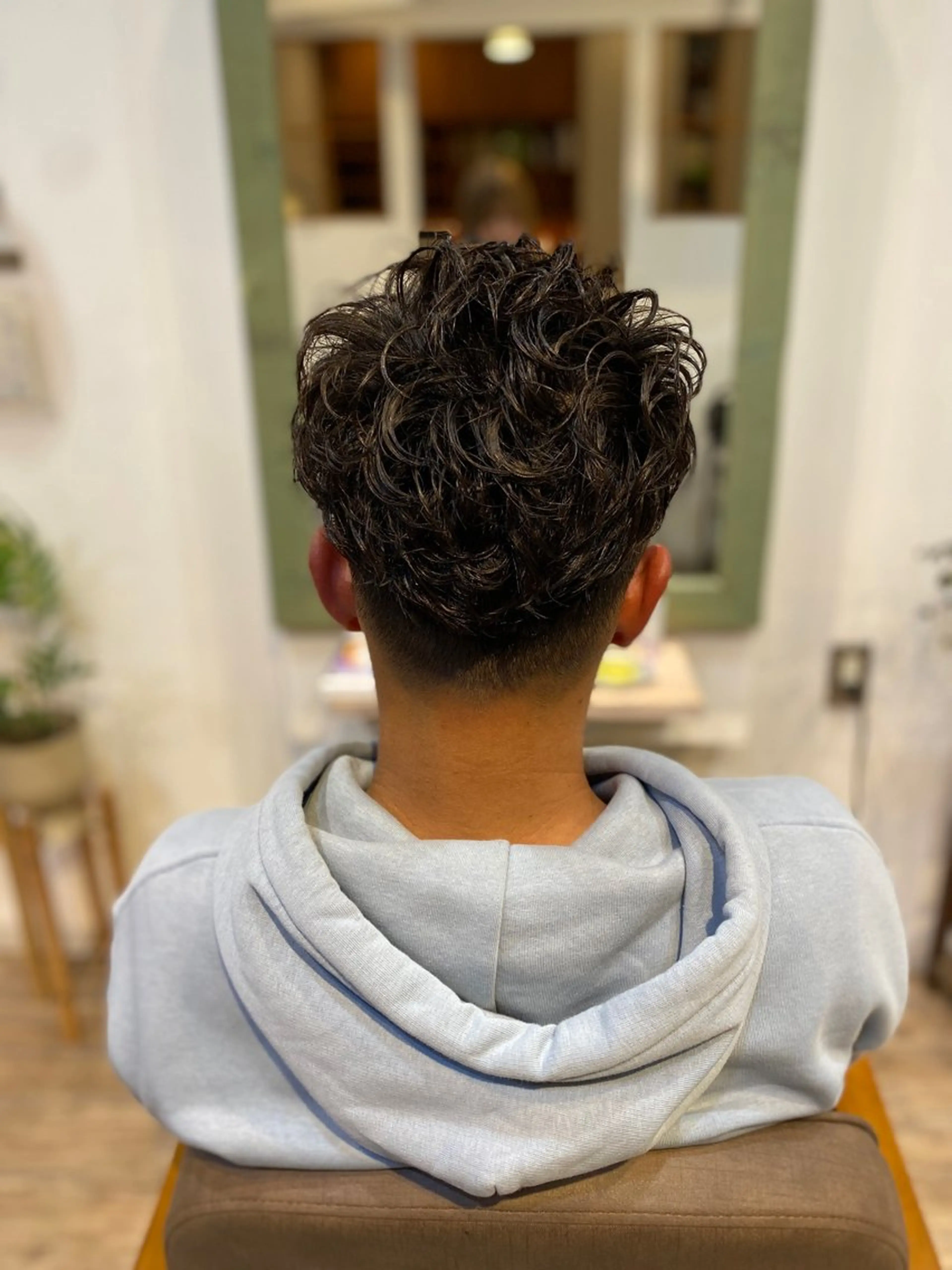 ショート パーマ メンズ カット パーマ 安住 千明のヘアスタイル