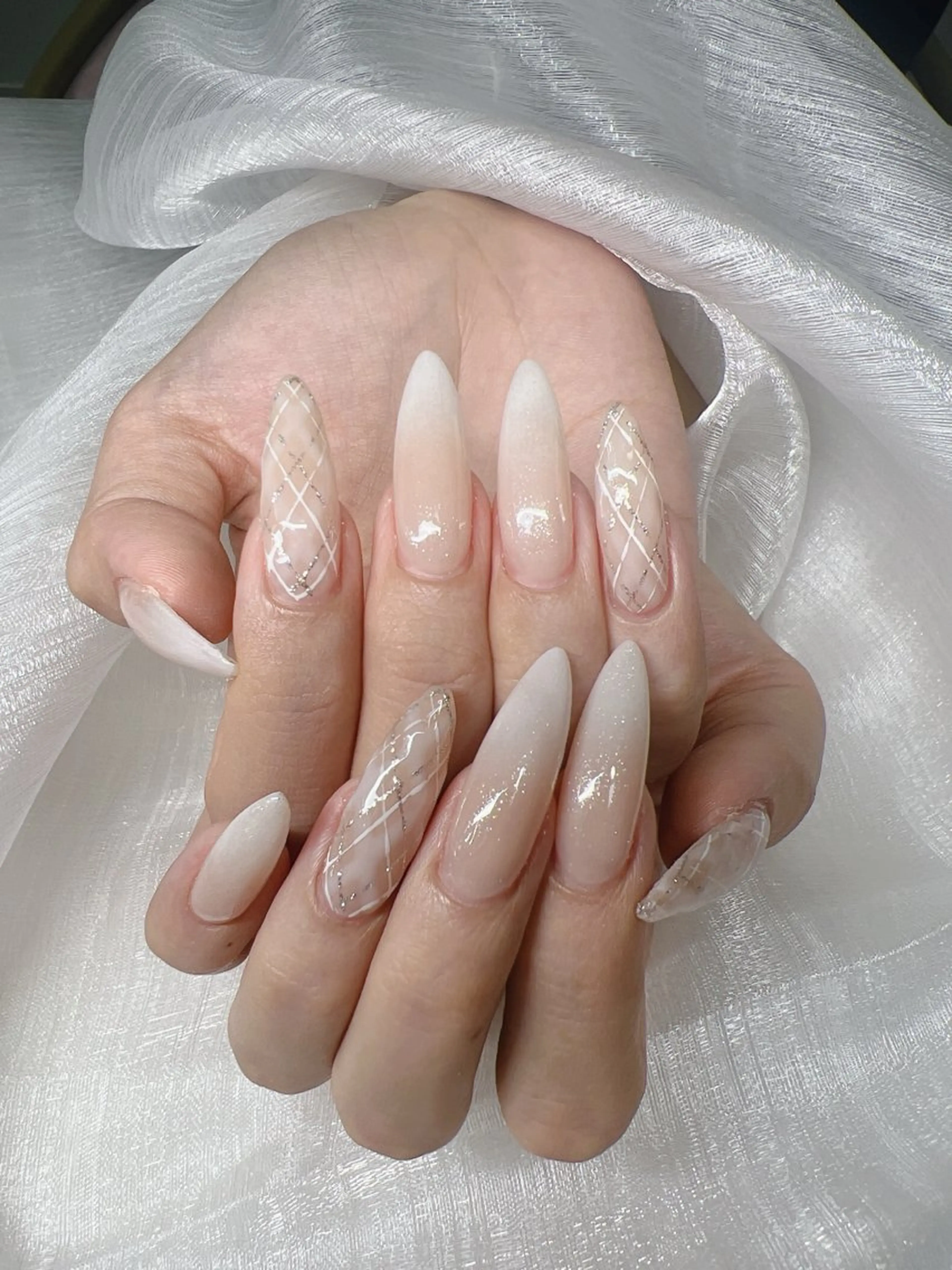 ネイル 長さ出し グラデーション キラキラネイル マグネットネイル ニュアンスネイル Lee Nails チップ長さだし専門店のネイルデザイン