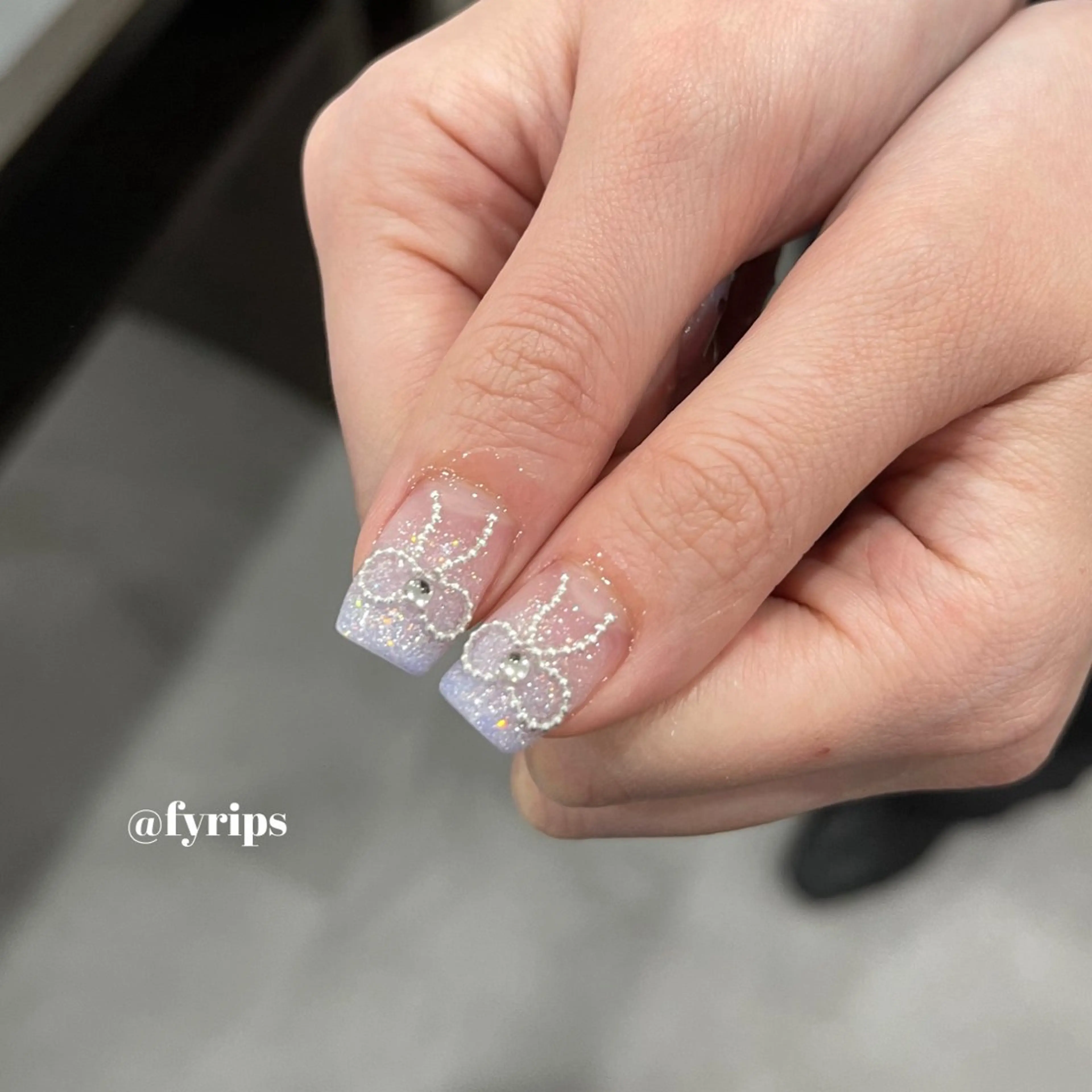 ネイル リボン ハンドネイル Lili nail所属・karin 【吉祥寺ネイル】のネイルデザイン