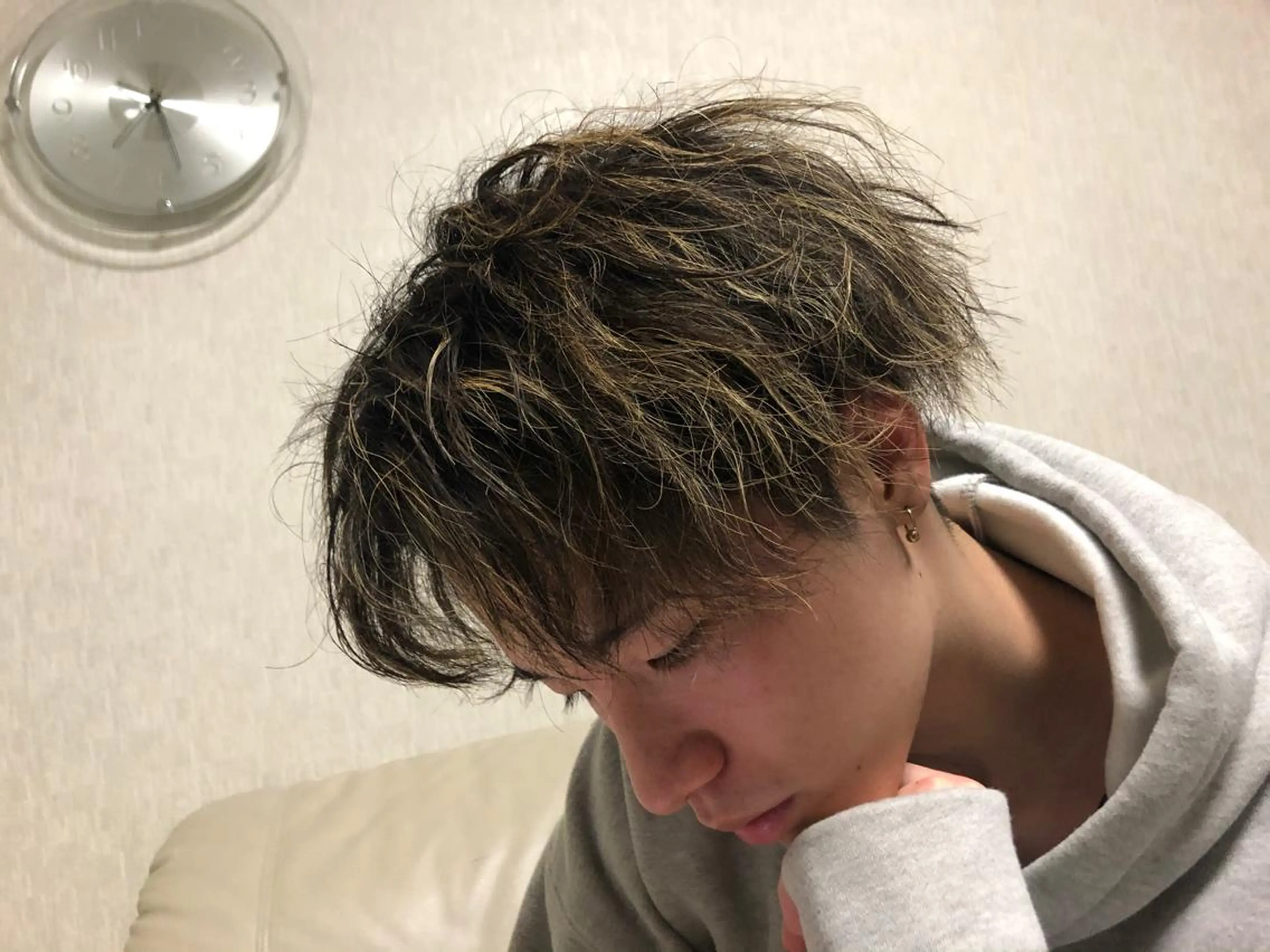 ショート カラー メンズ メンズハイライト ハイライトカラー ハイライト 飛田 楓信のヘアスタイル