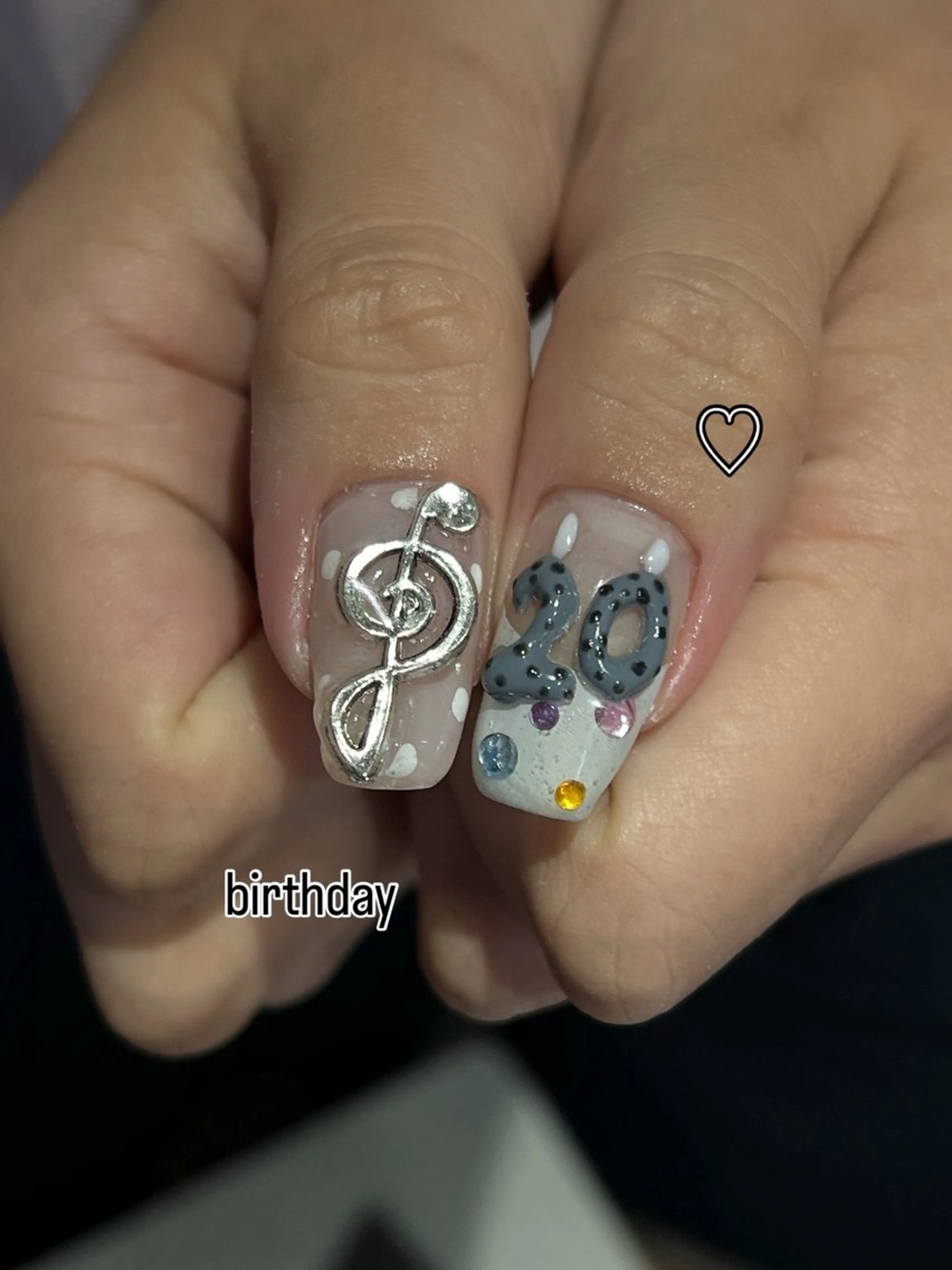 ネイル ハンドネイル フットネイル Hata nail /個性派ニュアンスのネイルデザイン