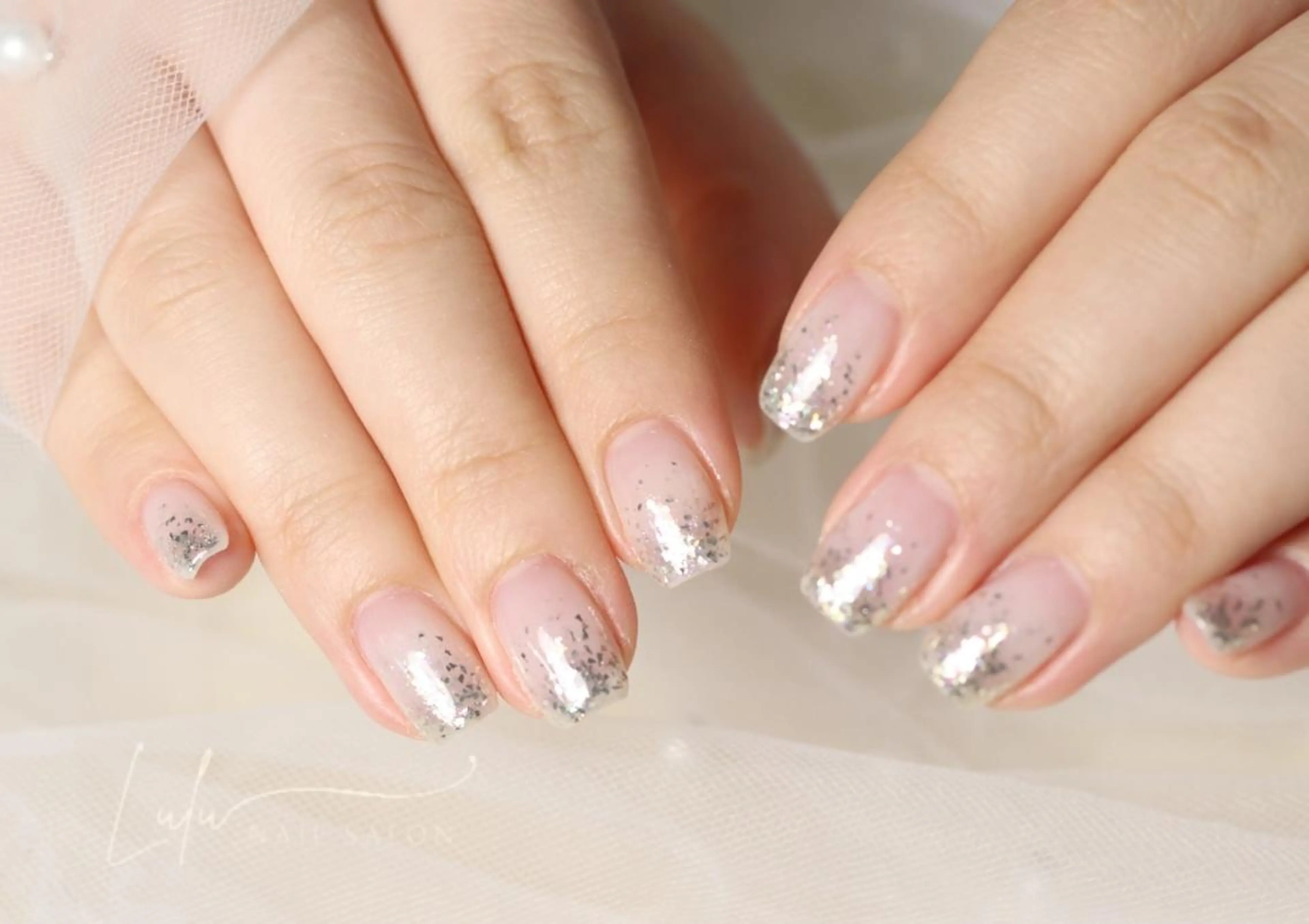 ネイル グラデーション ラメ(グリッター) ラメグラデーション Lulu nail salon 南堀江店所属・西村 あやかのネイルデザイン