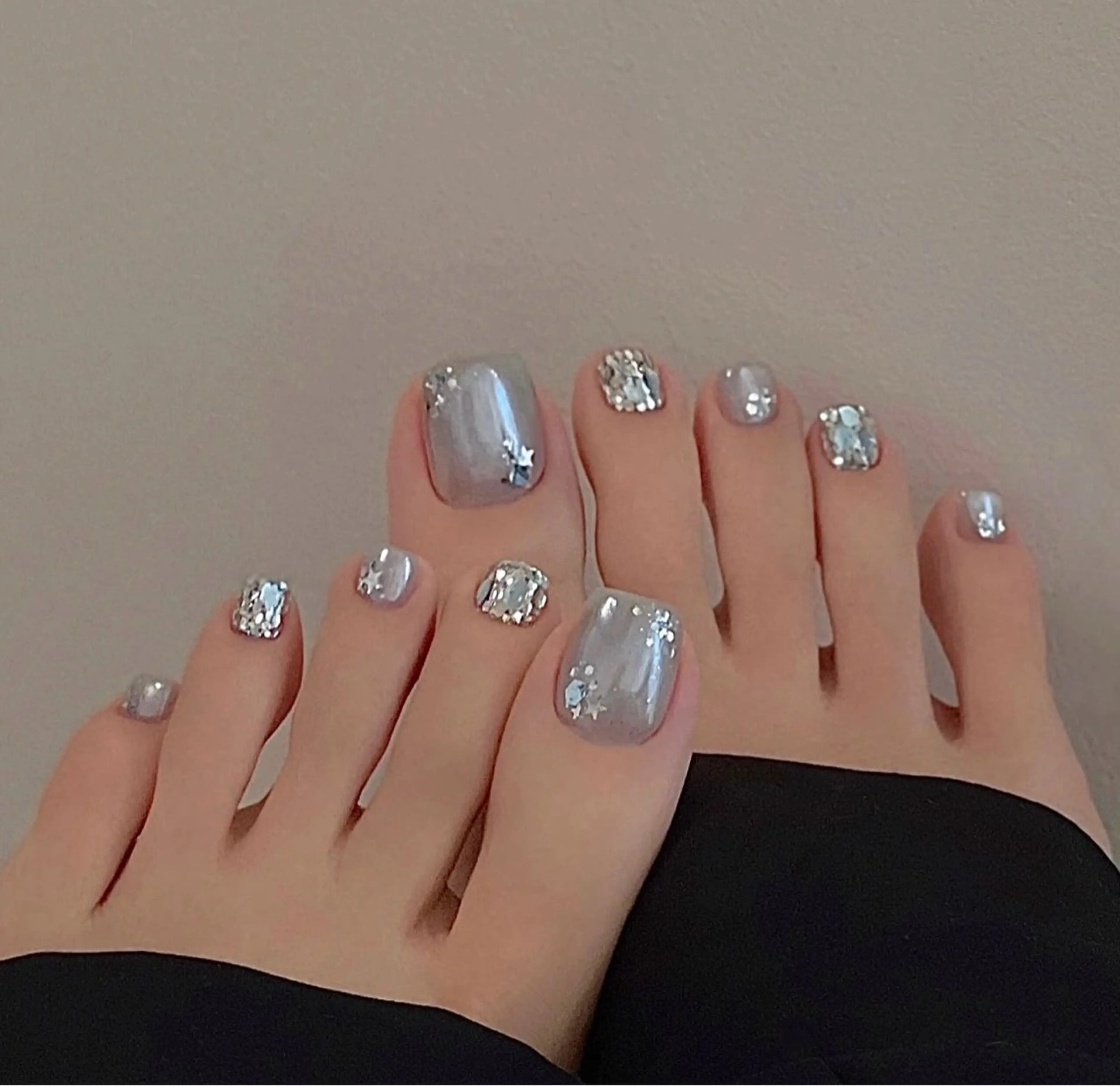 ネイル オーロラネイル フラワーネイル フットネイル フレンチネイル ジェルネイル フットネイル BabyYouMi nailのネイルデザイン