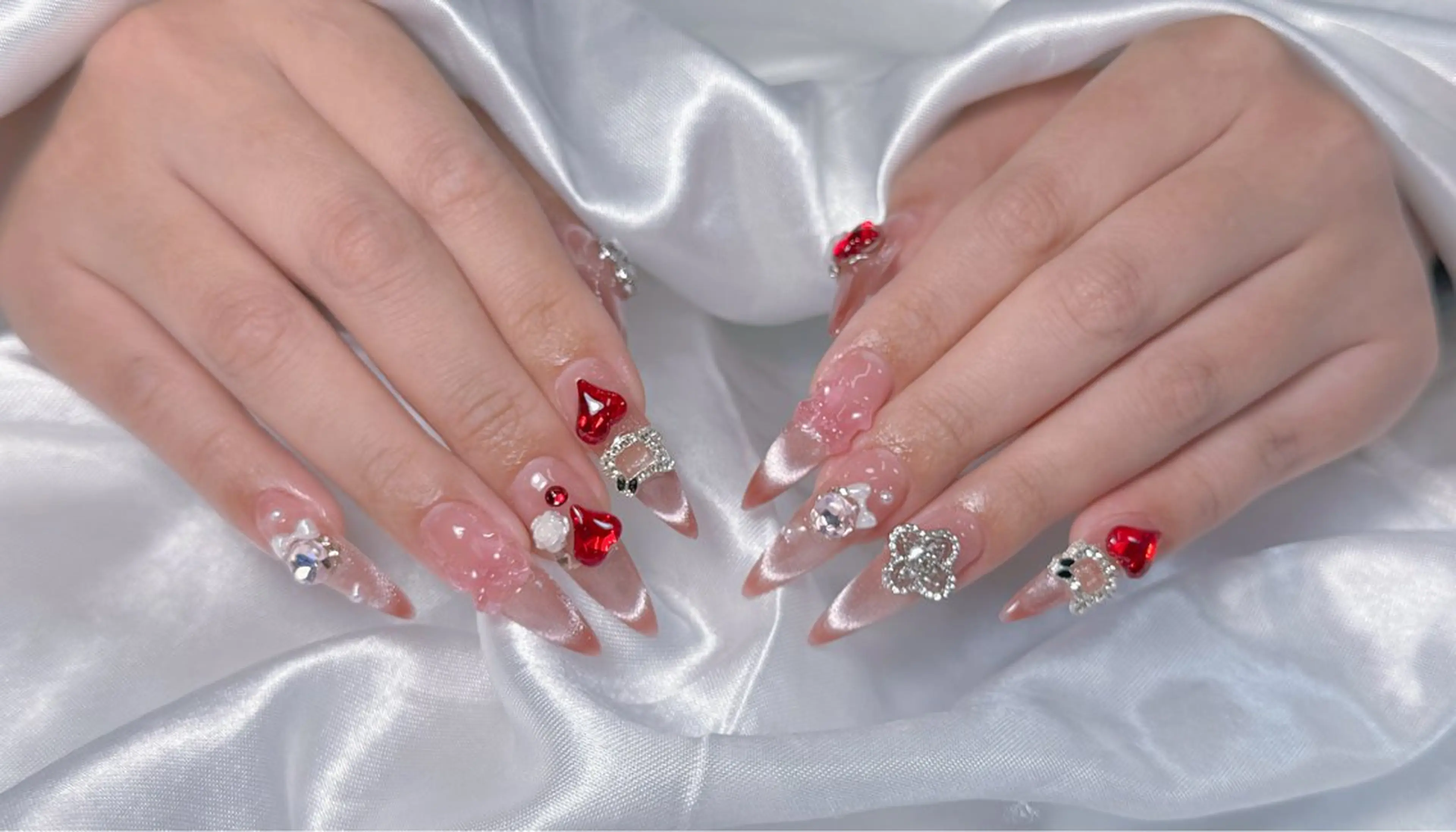 ネイル Lya Nail Rinのネイルデザイン