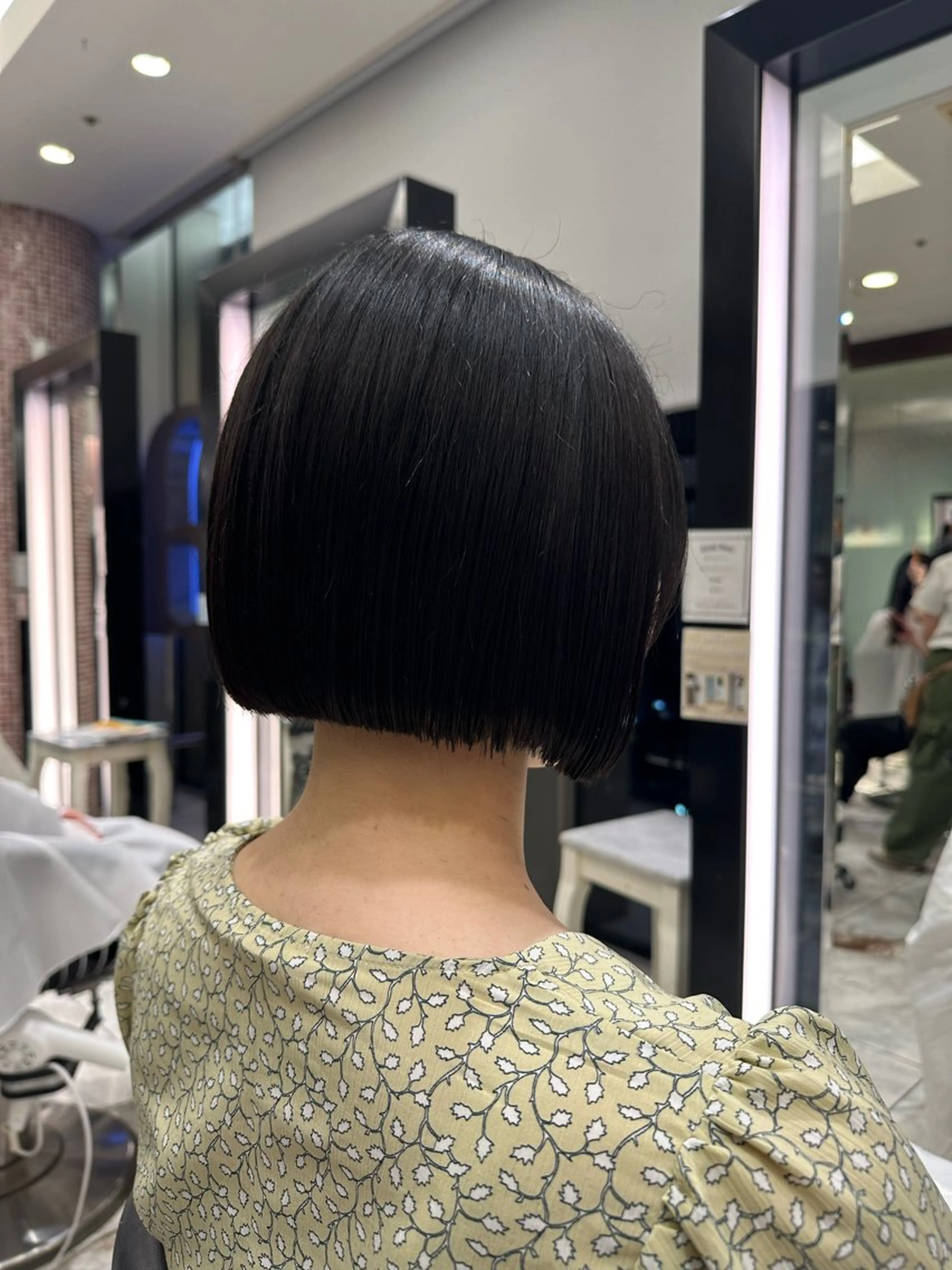 ショート ボブ ミディアムカット✂︎ 🌻ゆりな🌻のヘアスタイル