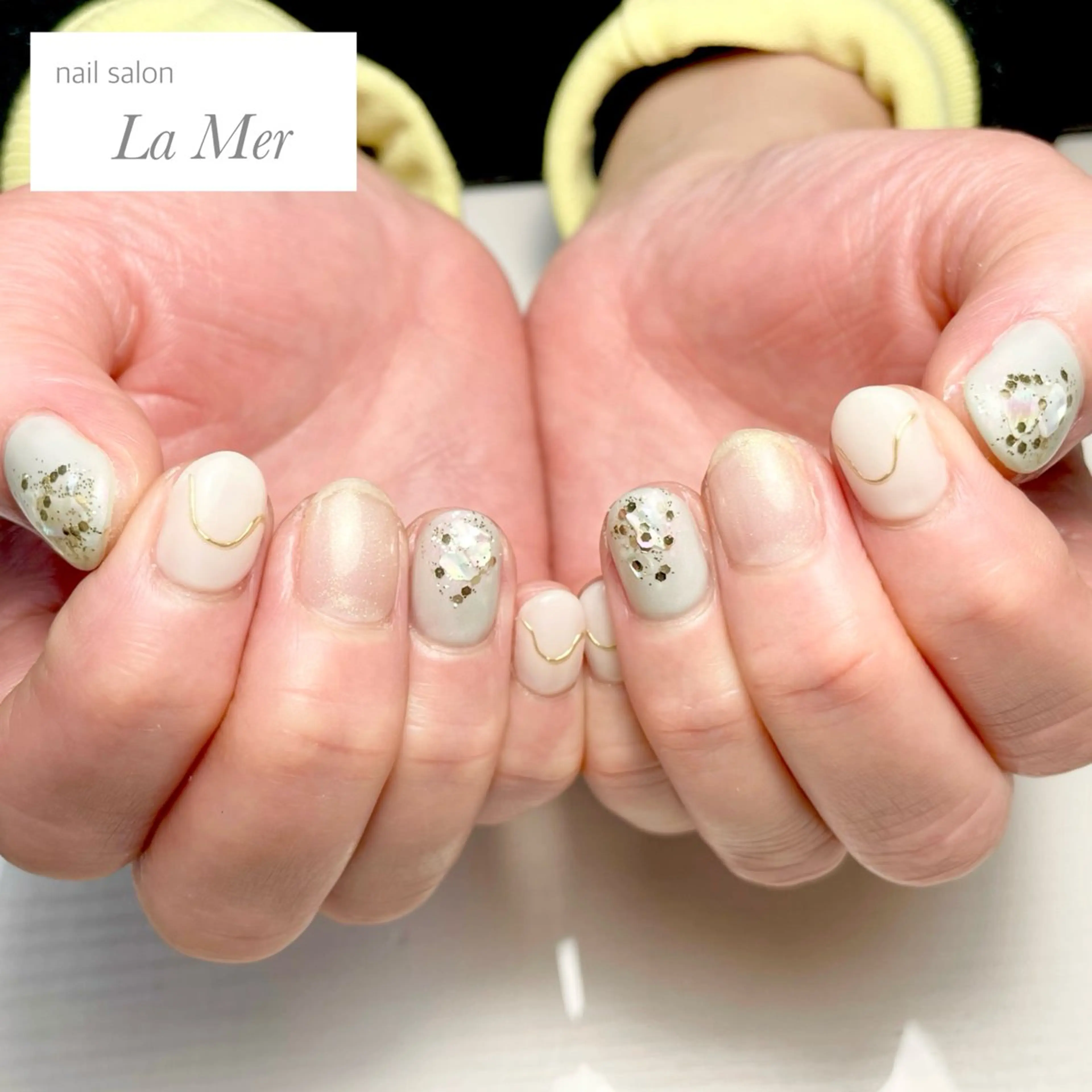 ネイル オーロラネイル ブルー ラメ(グリッター) ミラーネイル オフィスネイル ハンドネイル nailsalon La Merのネイルデザイン