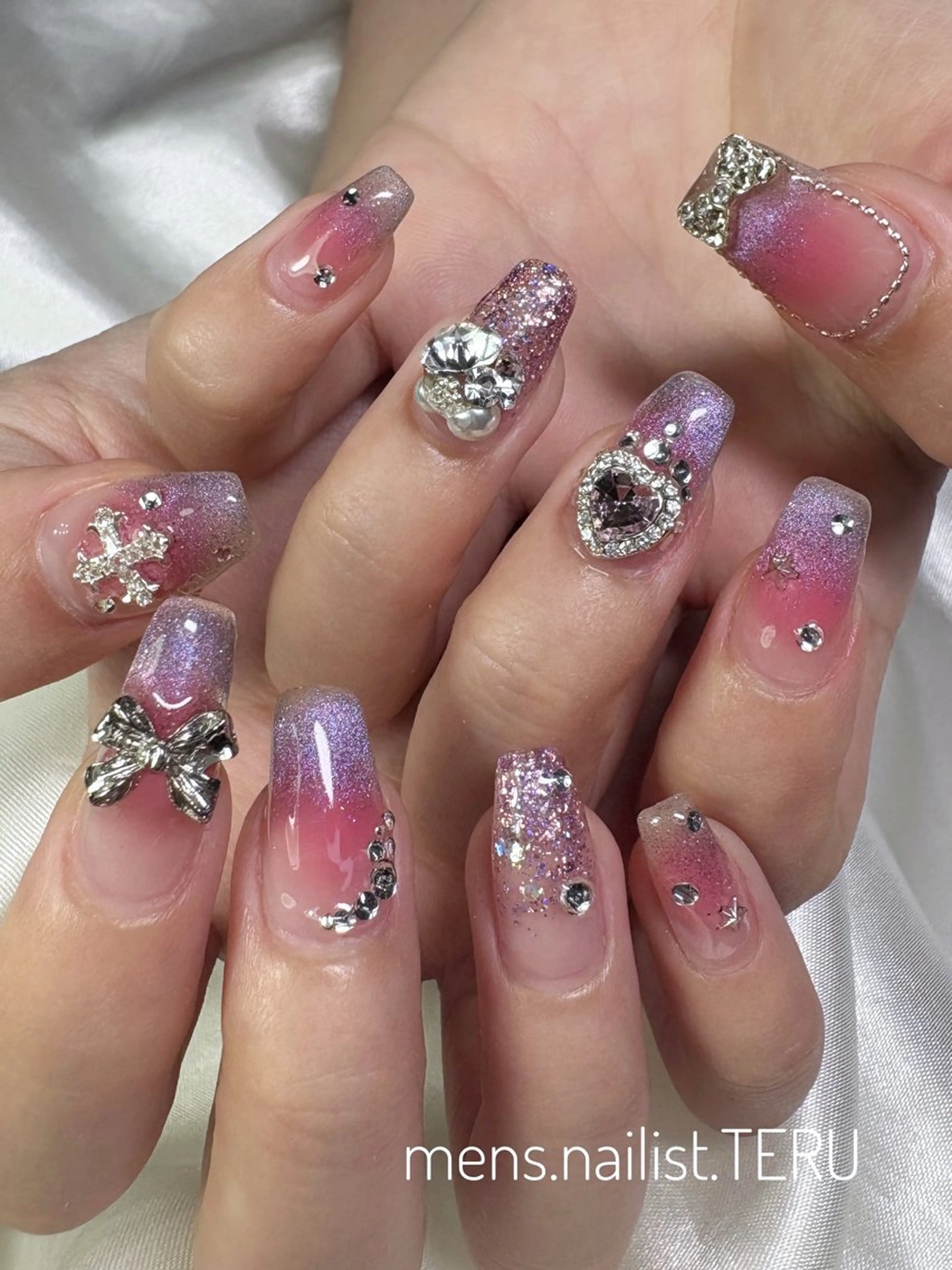 ネイル チークネイル マグネットネイル メンズネイル ピンク パープル ハンドネイル nail salon ETERNAL所属・メンズネイリスト TERUのネイルデザイン