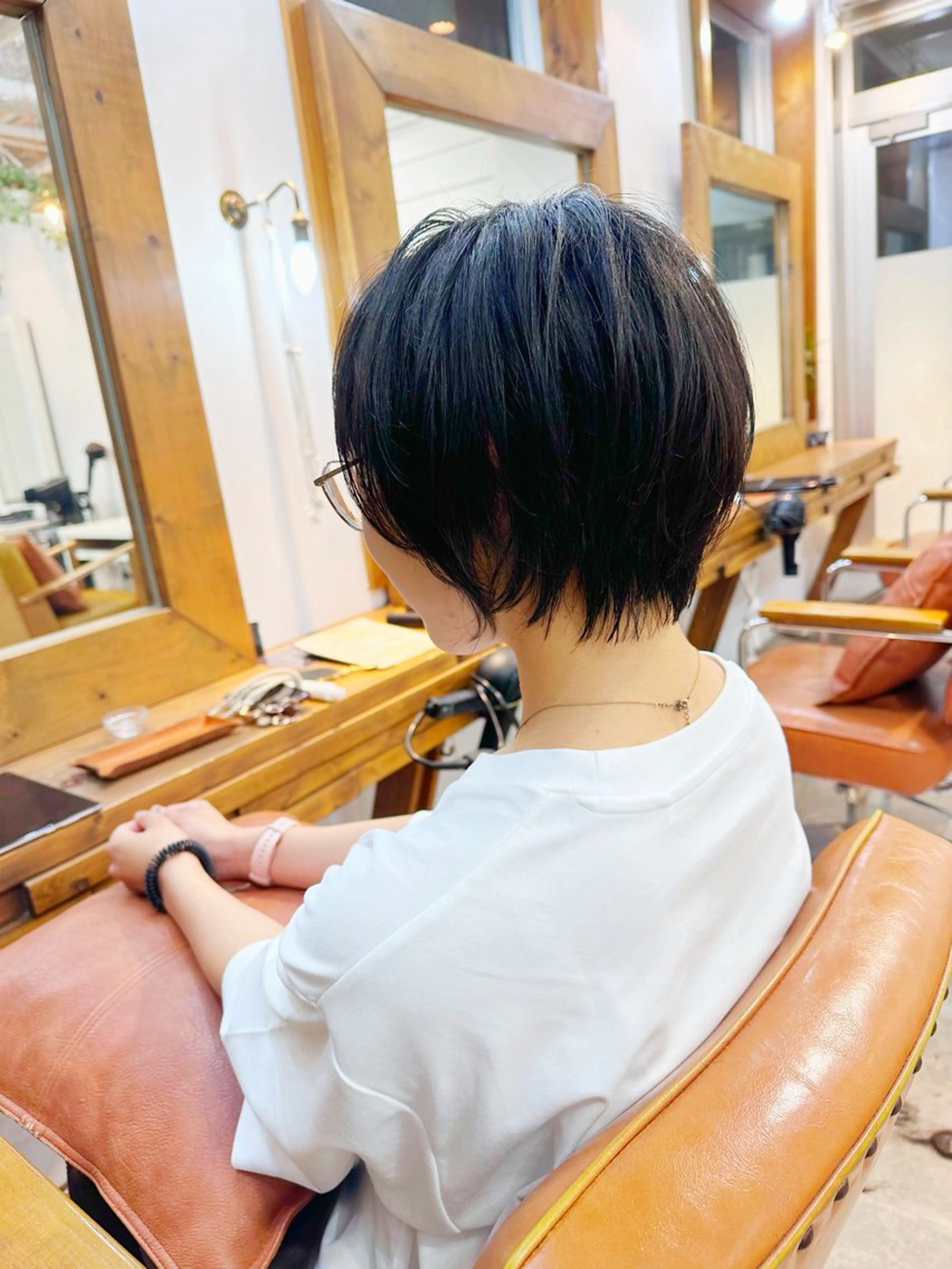 ショート カラー ショートボブ ハンサムショート ボブ くせ毛 ショートヘア カット ヘアカラー トリートメント newline銀座所属・銀座ショート/ 大人ショート/金子涼のヘアスタイル