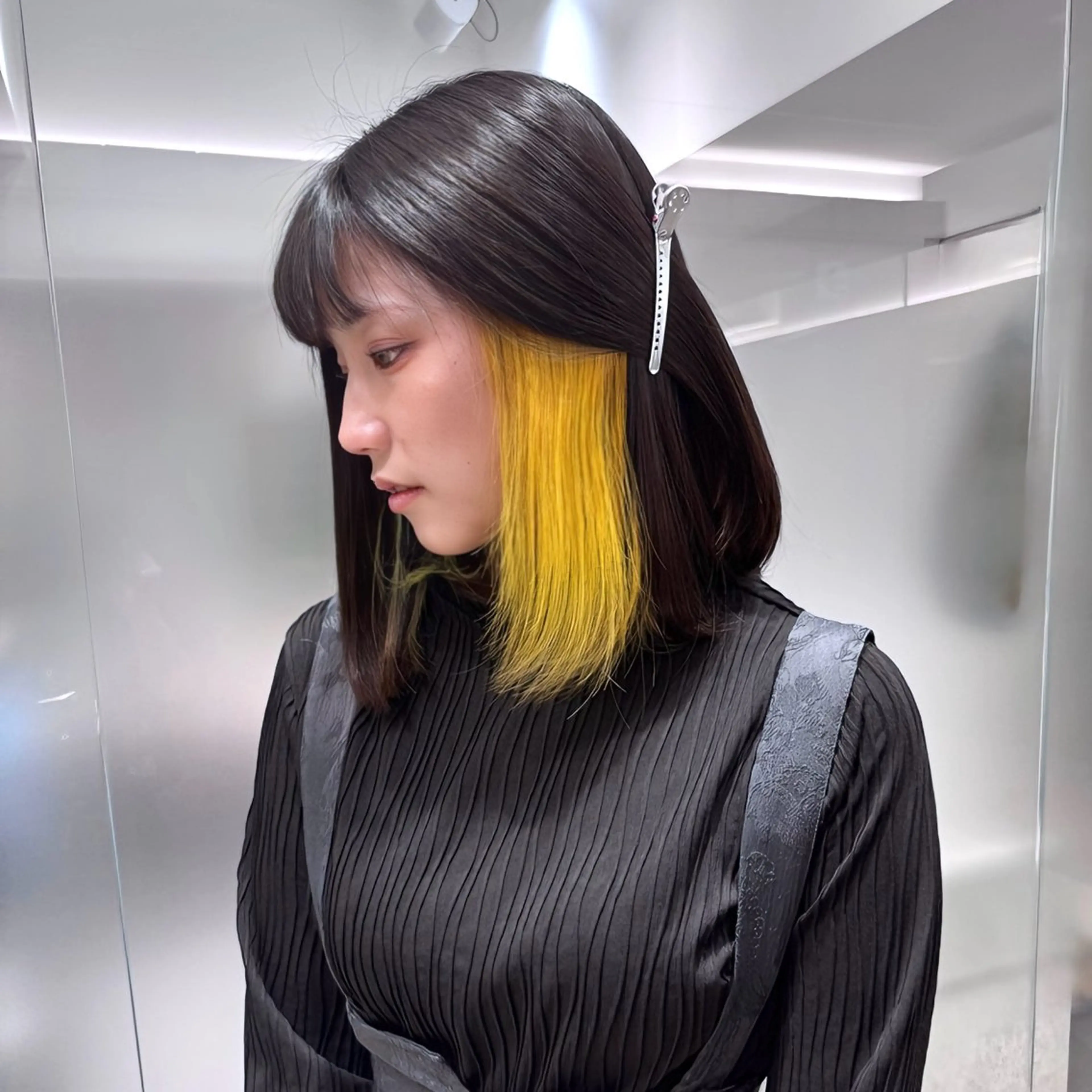 ミディアム イエローカラー カット ヘアカラー トリートメント MiU所属・髪質改善ストレート ✖️ブリーチゆたかのヘアスタイル