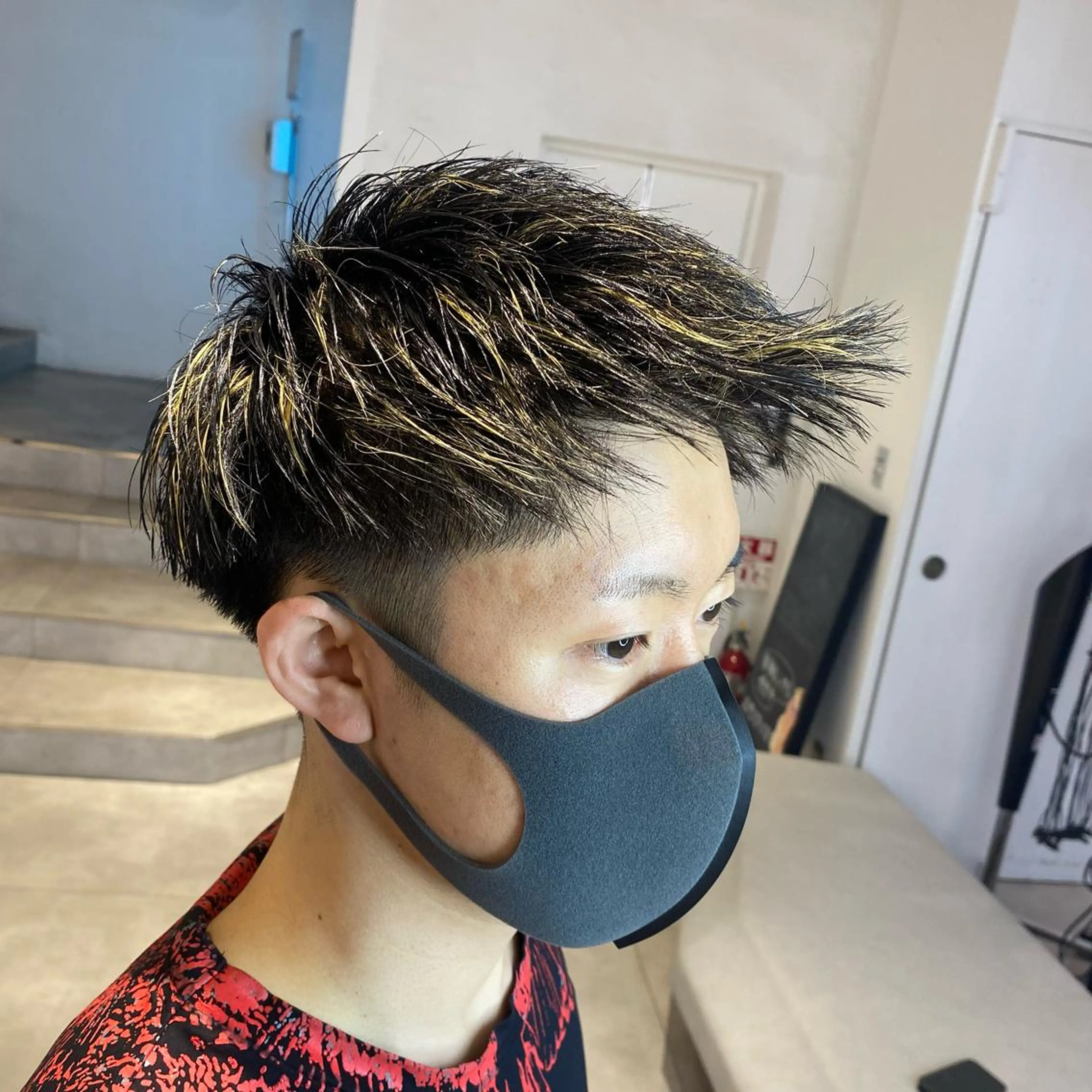 カラー メンズ 酸性ストレート・ メンズ 三原 楊子のヘアスタイル