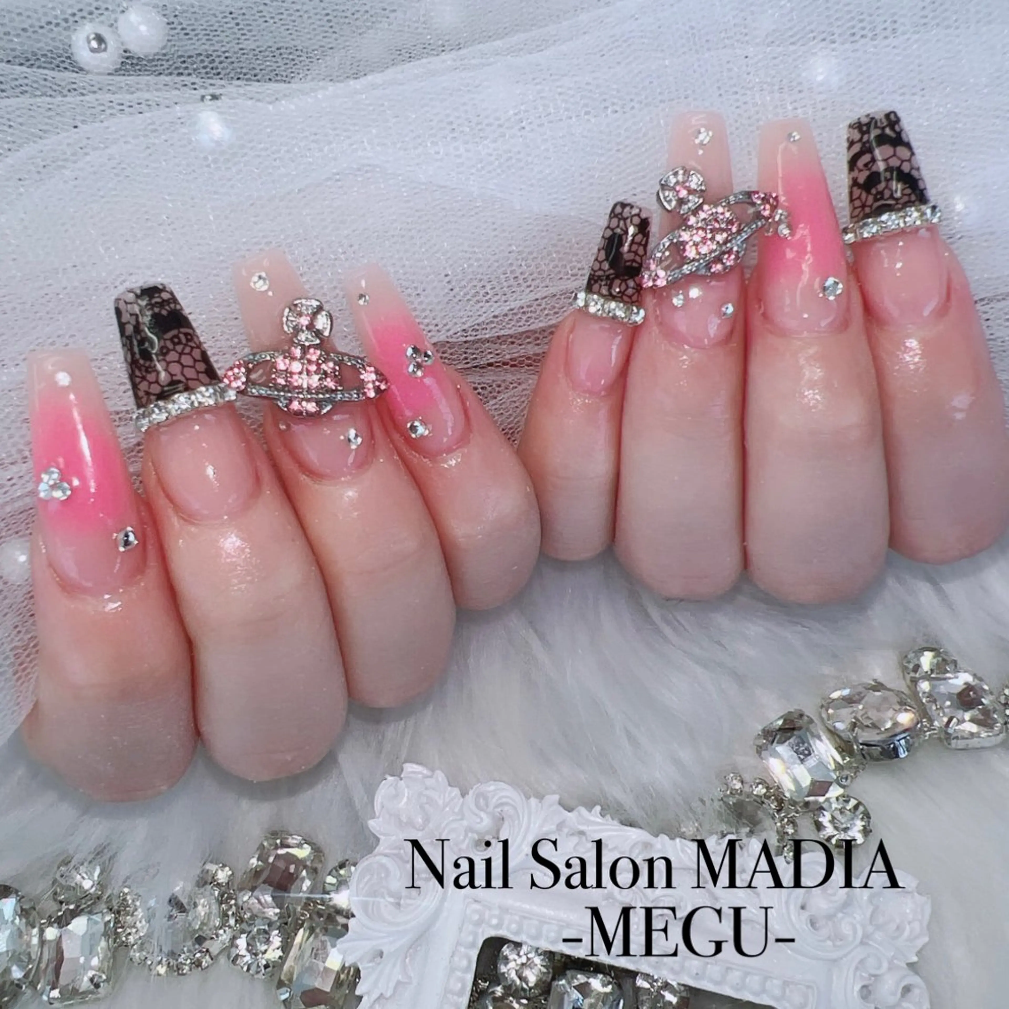 ネイル MADIA藤沢所属・MADIA MEGUのネイルデザイン