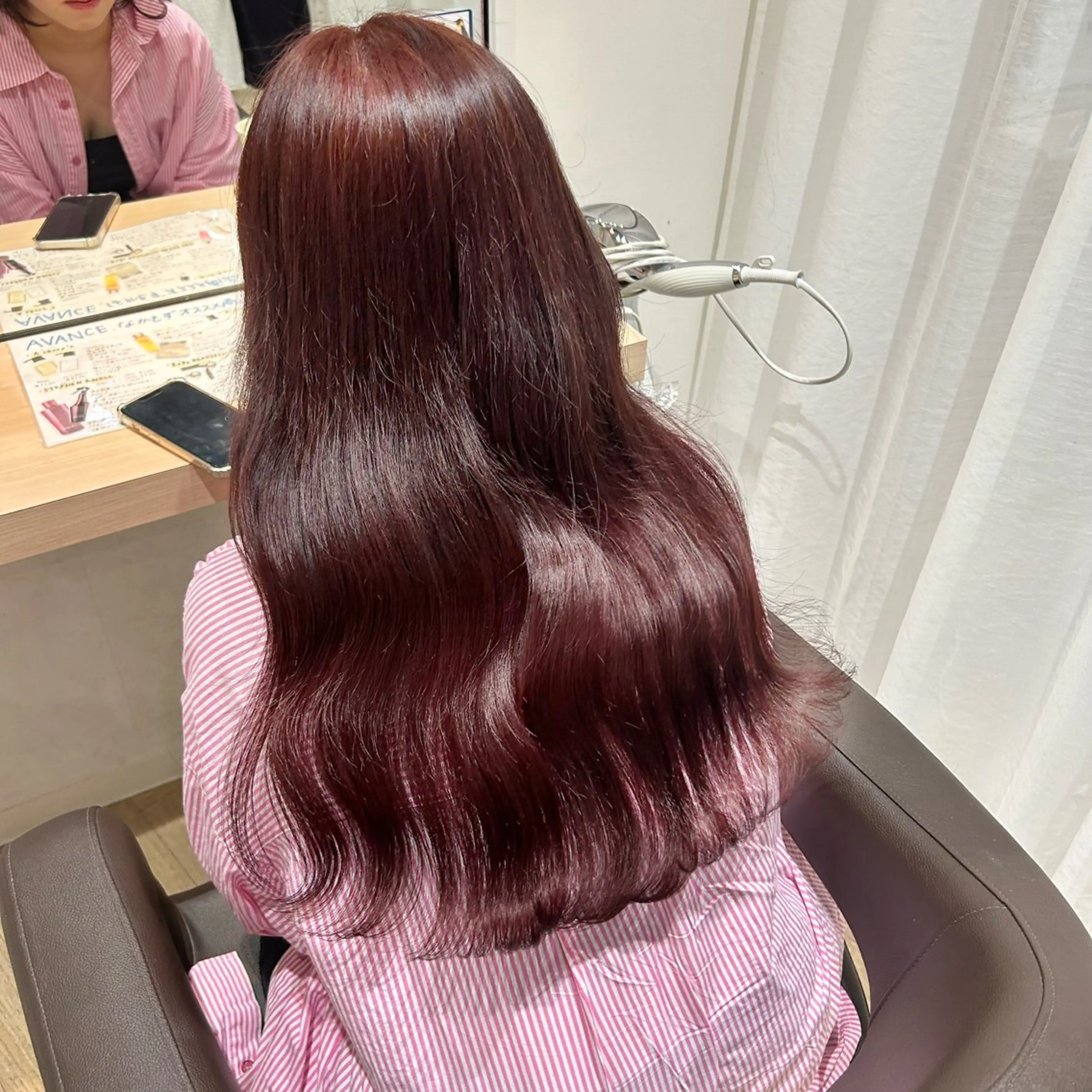 ロング カラー ブリーチ ブリーチなしカラー レッドカラー AVANCE.なかもず所属・砂野 真璃奈のヘアスタイル