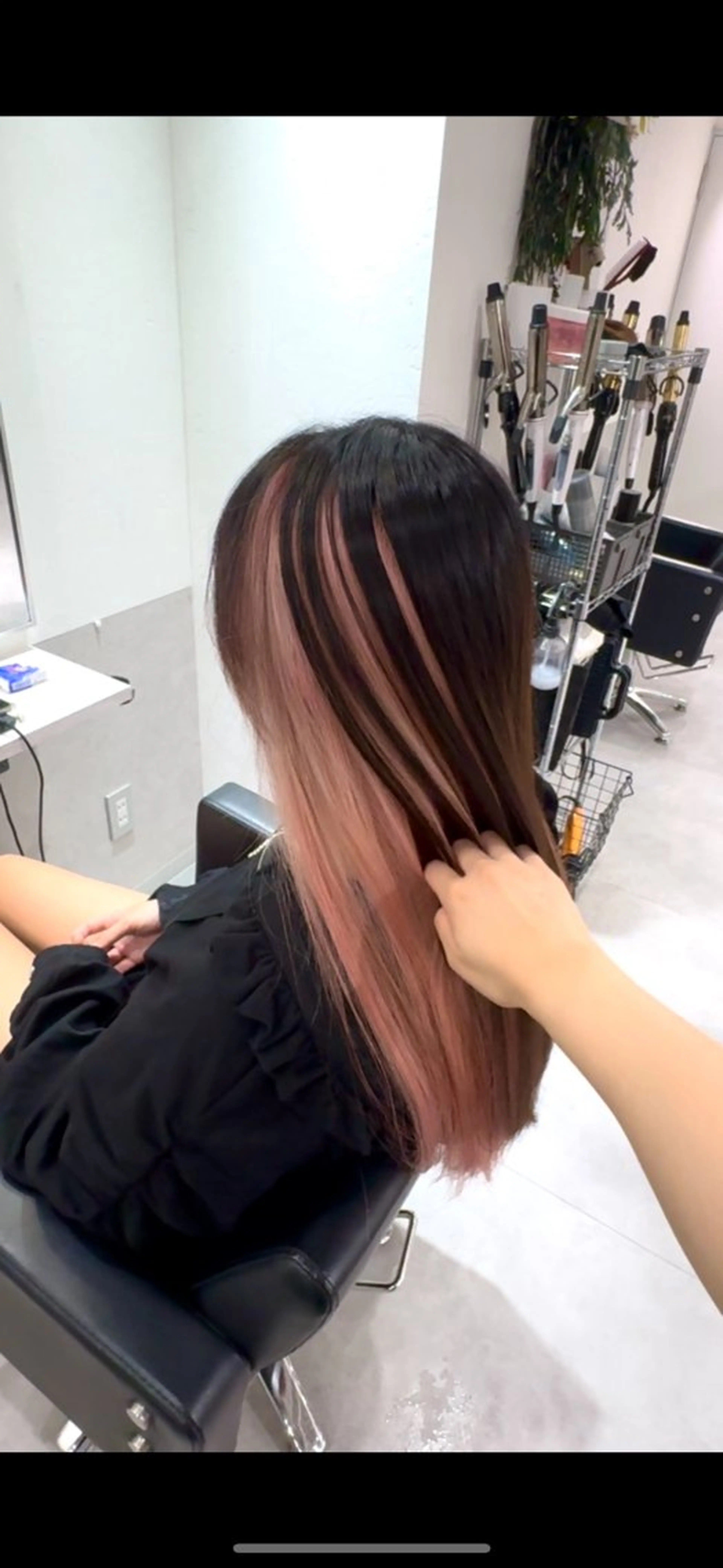 ロング カラー ピンクカラー ヘアカラー バレイヤージュ/ ハイライトꔛyumeのヘアスタイル