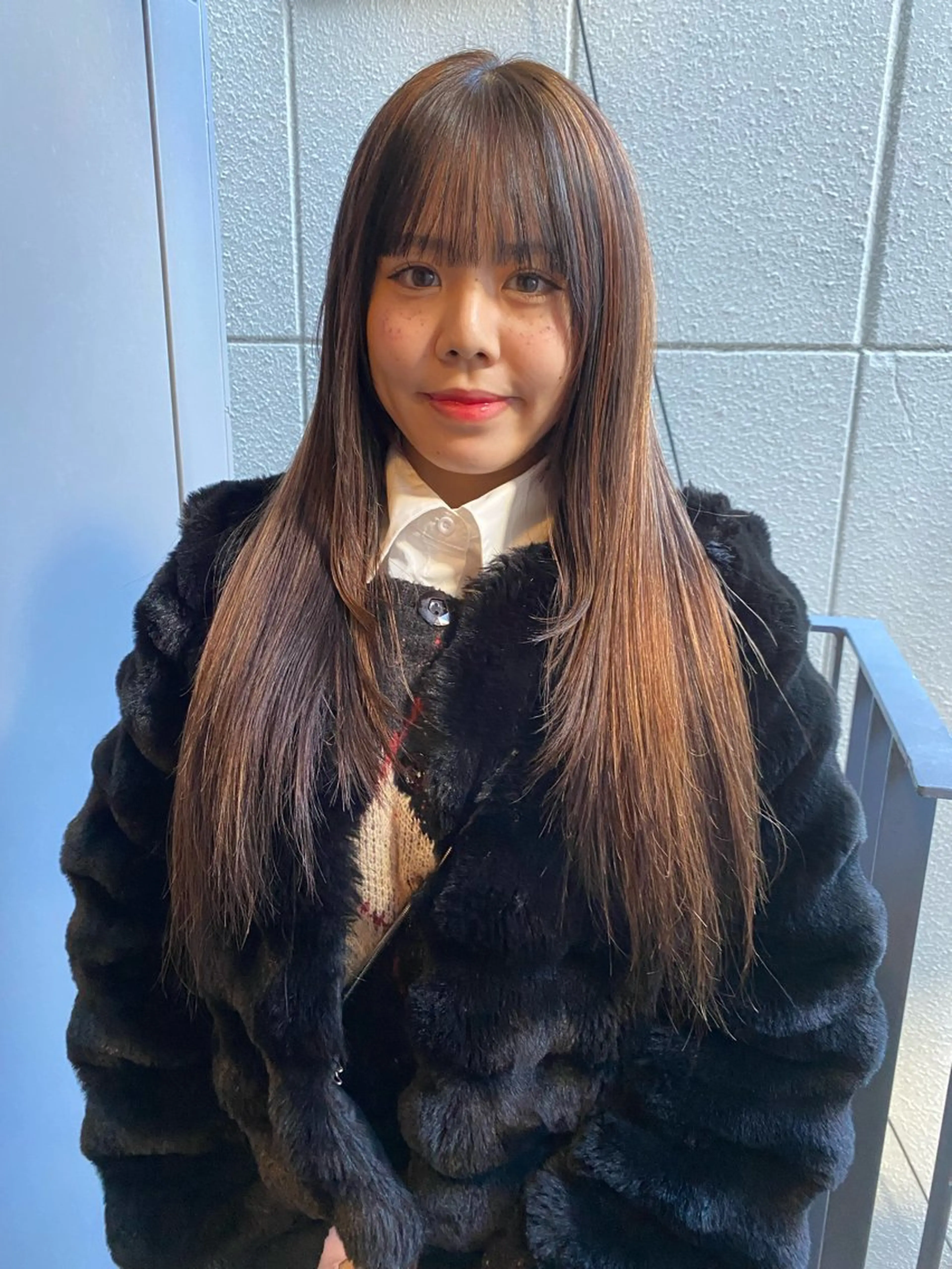 ロング カラー デザインカラー ハイライトカラー ツートーンカラー ハイライト hina💟 透明感カラーのヘアスタイル