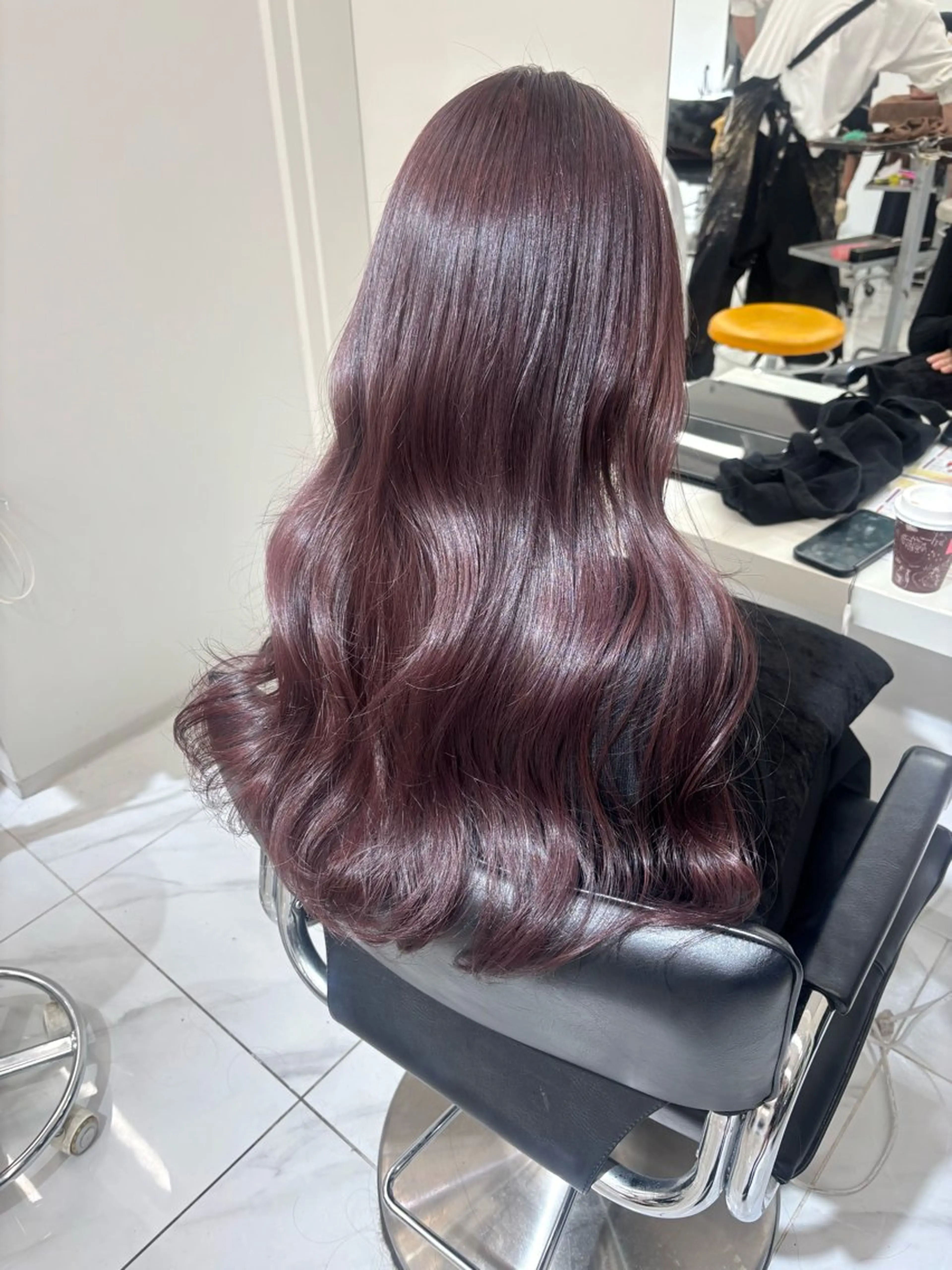 ロング カラー ベージュカラー ブリーチ ケアブリーチ ラベンダーカラー ラベンダーベージュ ヘアカラー レイヤー/ハイトーン 渋谷/Satsukiのヘアスタイル