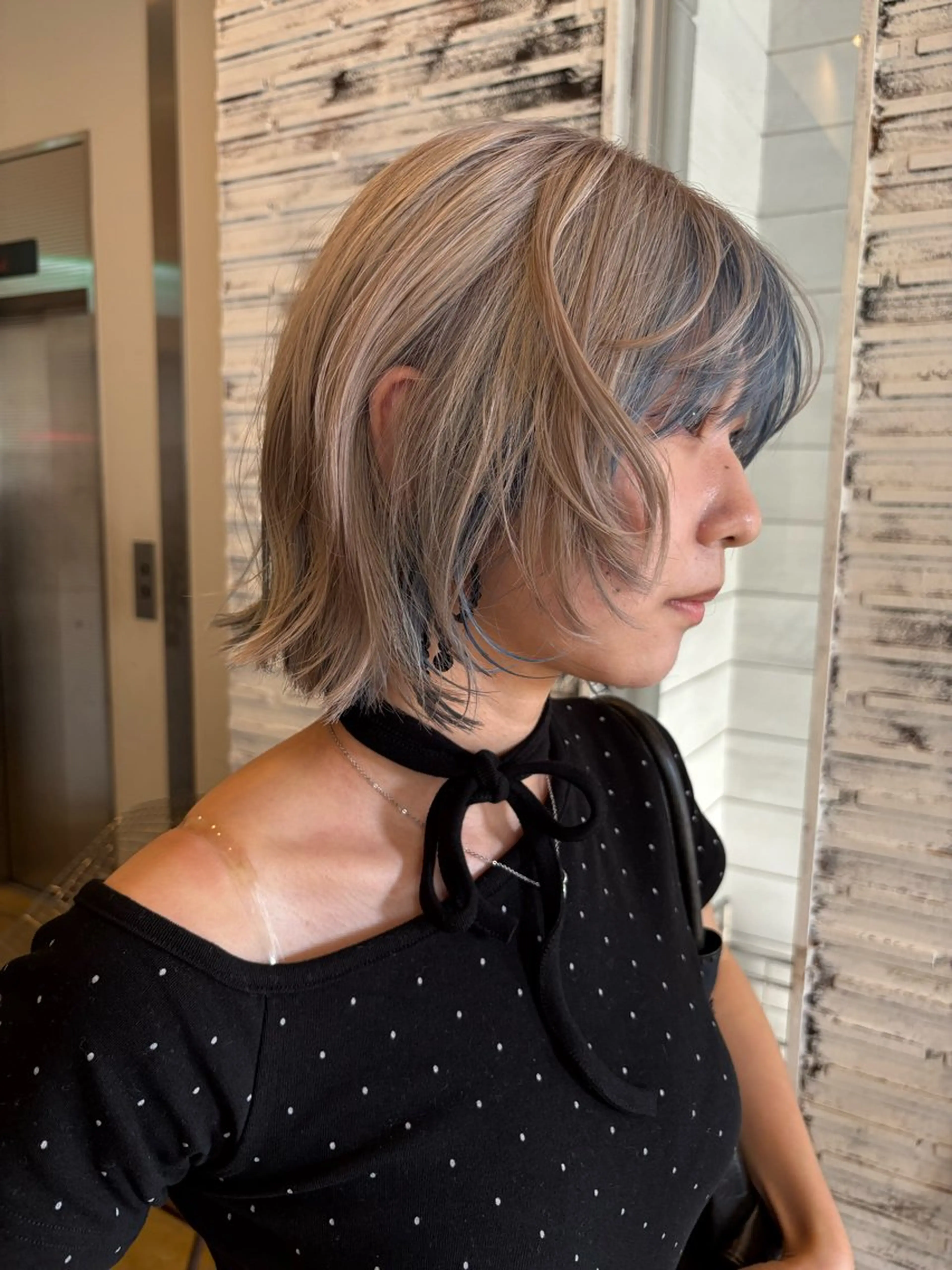ショート カラー ボブレイヤー ベージュカラー ブリーチ ケアブリーチ デザインカラー ヘアカラー トリートメント ✨艶ブリーチカラー✨ 酸性ストレート光太郎のヘアスタイル