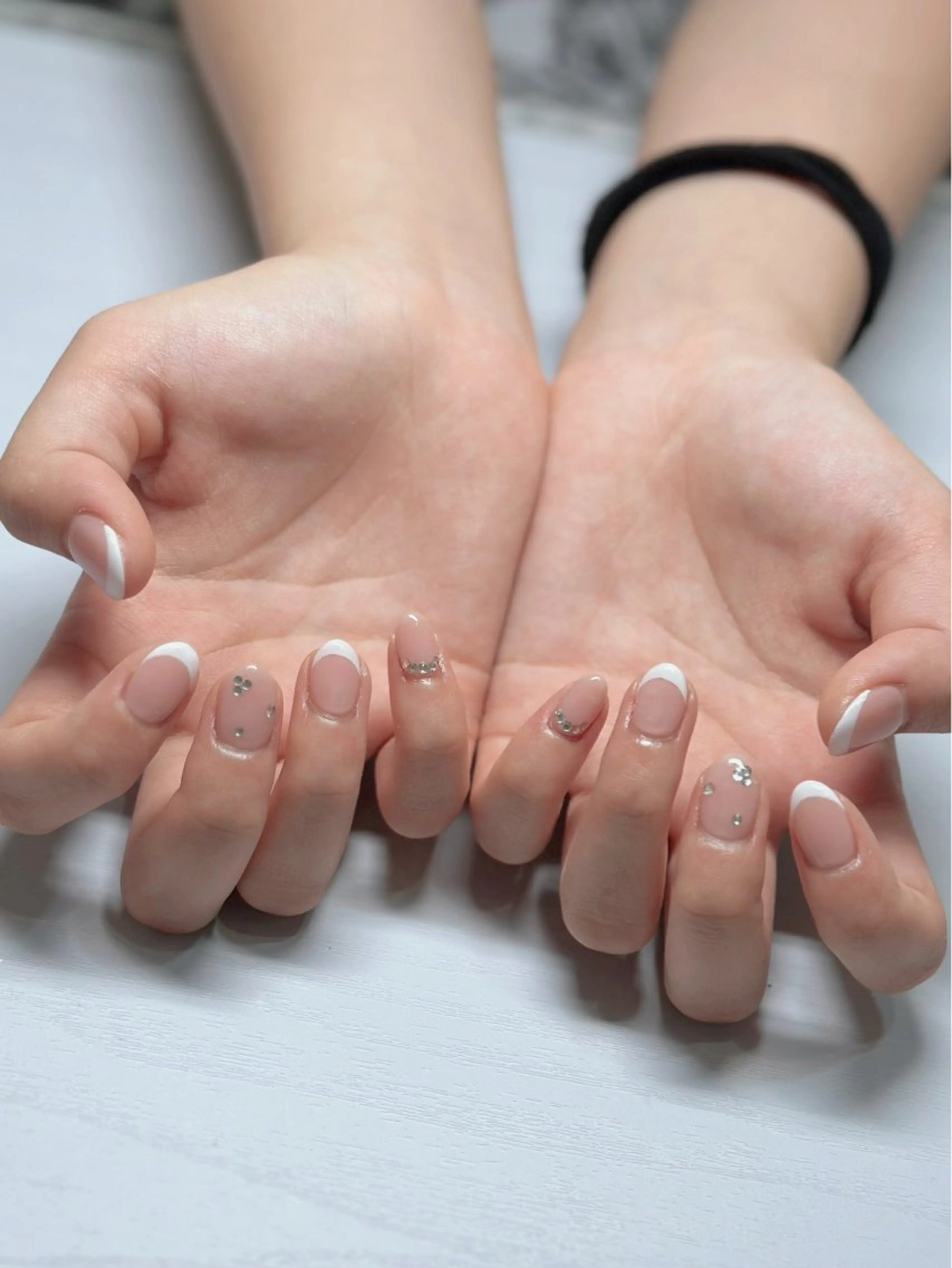 ネイル フレンチネイル ワンカラーネイル ストーンネイル nyasu nailのネイルデザイン