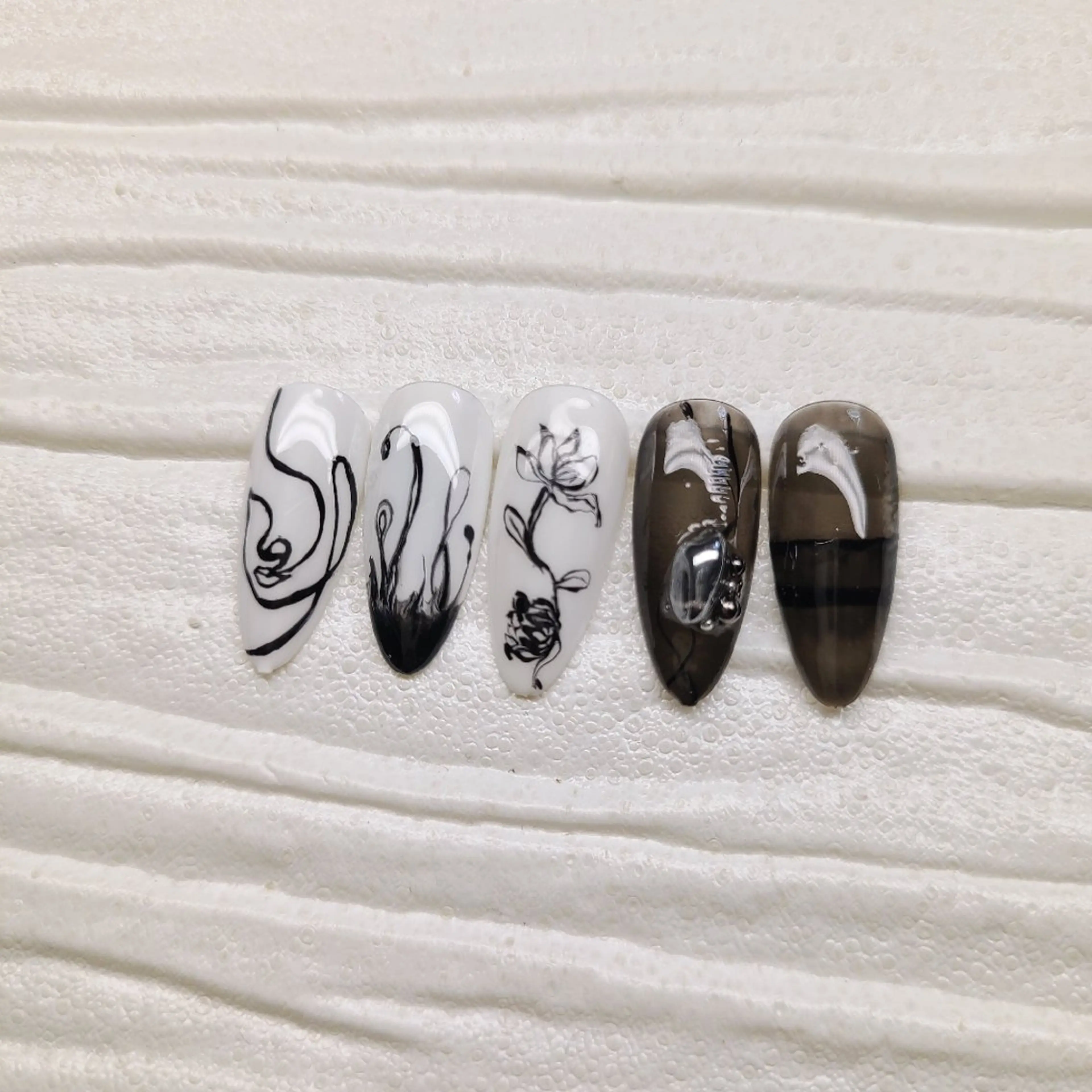 ネイル Nail  Ai    のネイルデザイン