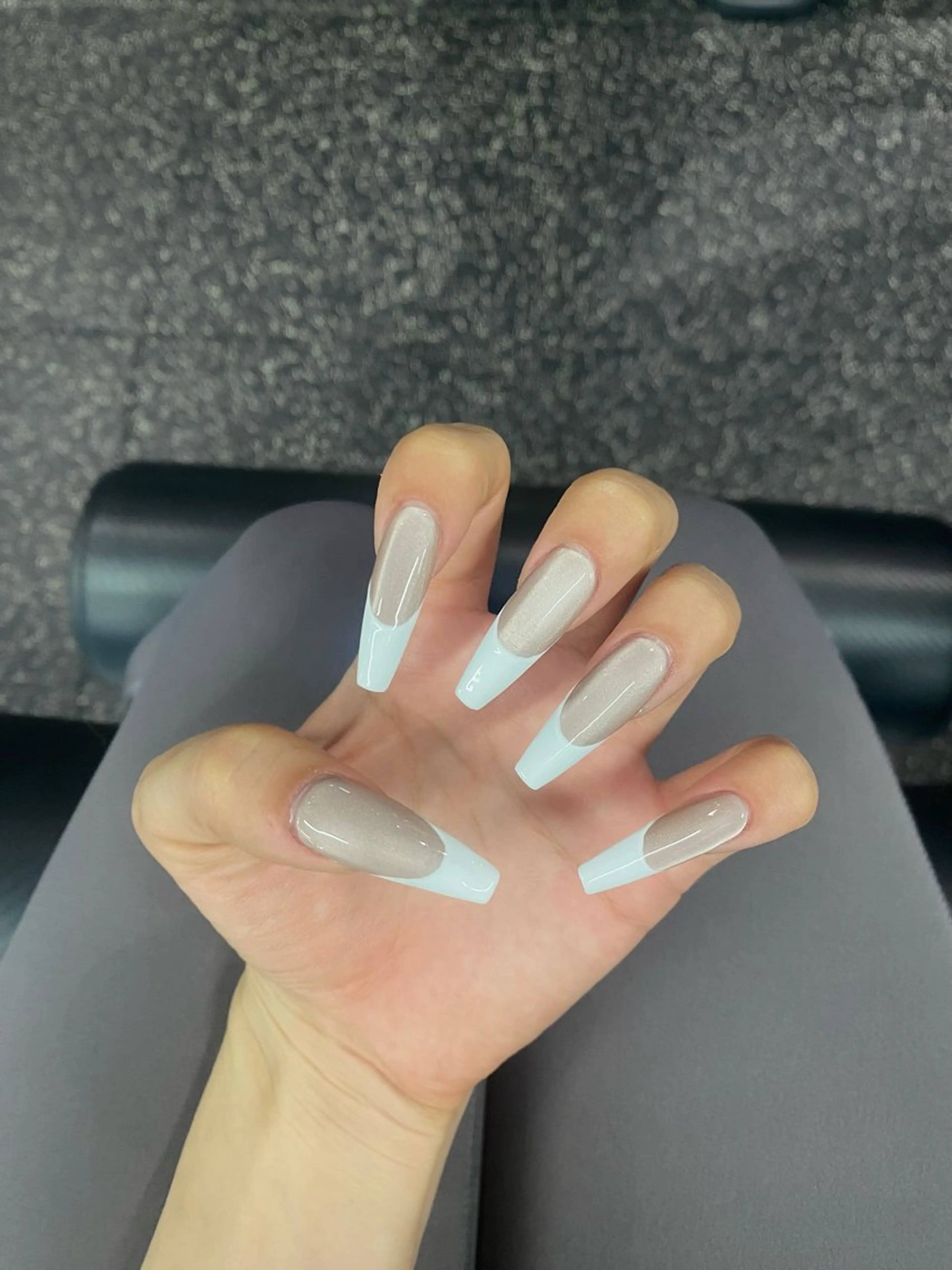 ネイル フレンチネイル マグネットネイル ホワイト NAILSALON LUNON 獨協大学前駅店所属・LUNON 獨協大学前駅店のネイルデザイン