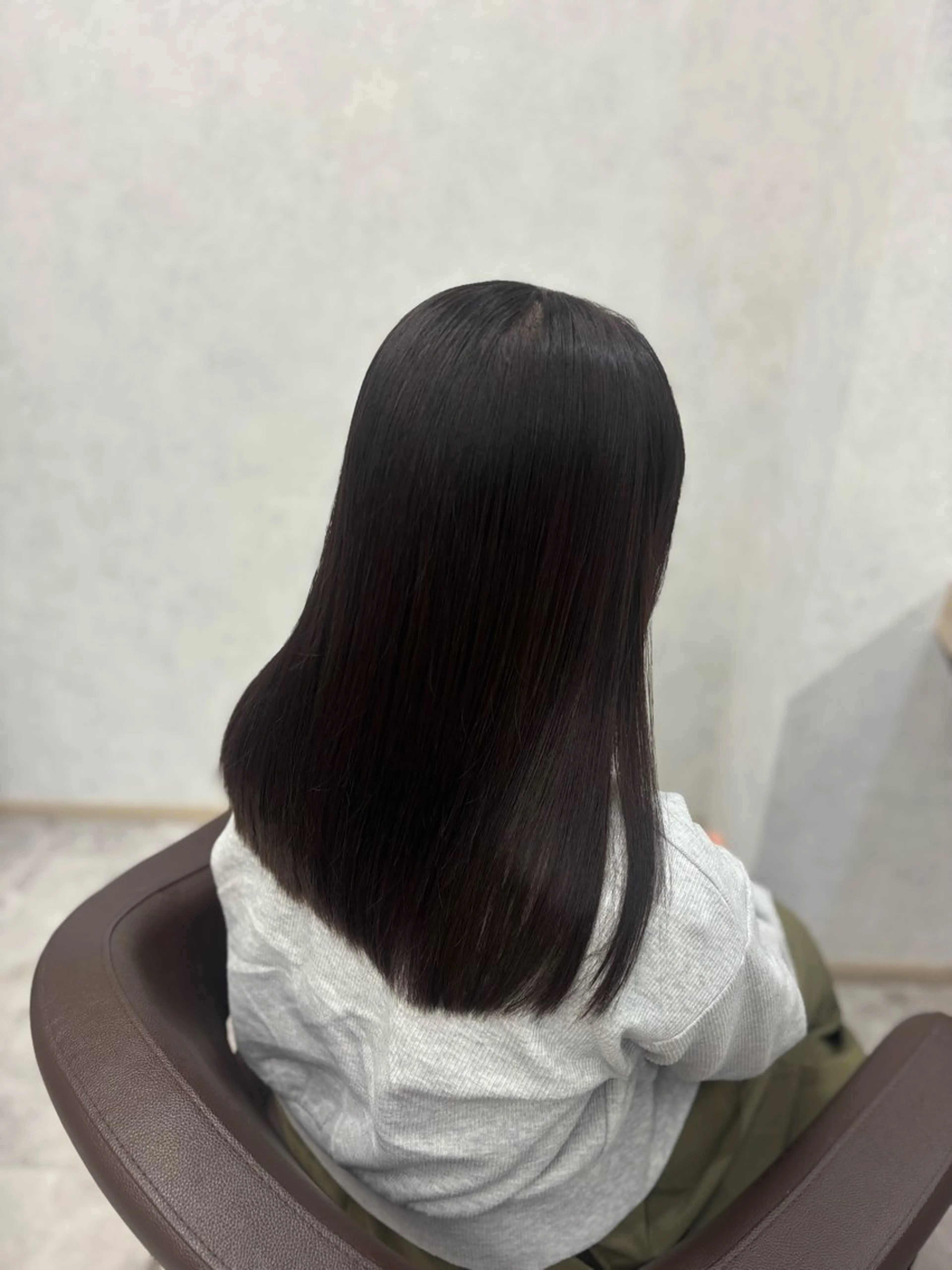 セミロング カラー カット ヘアカラー KEEN.所属・よこみぞ こなつのヘアスタイル