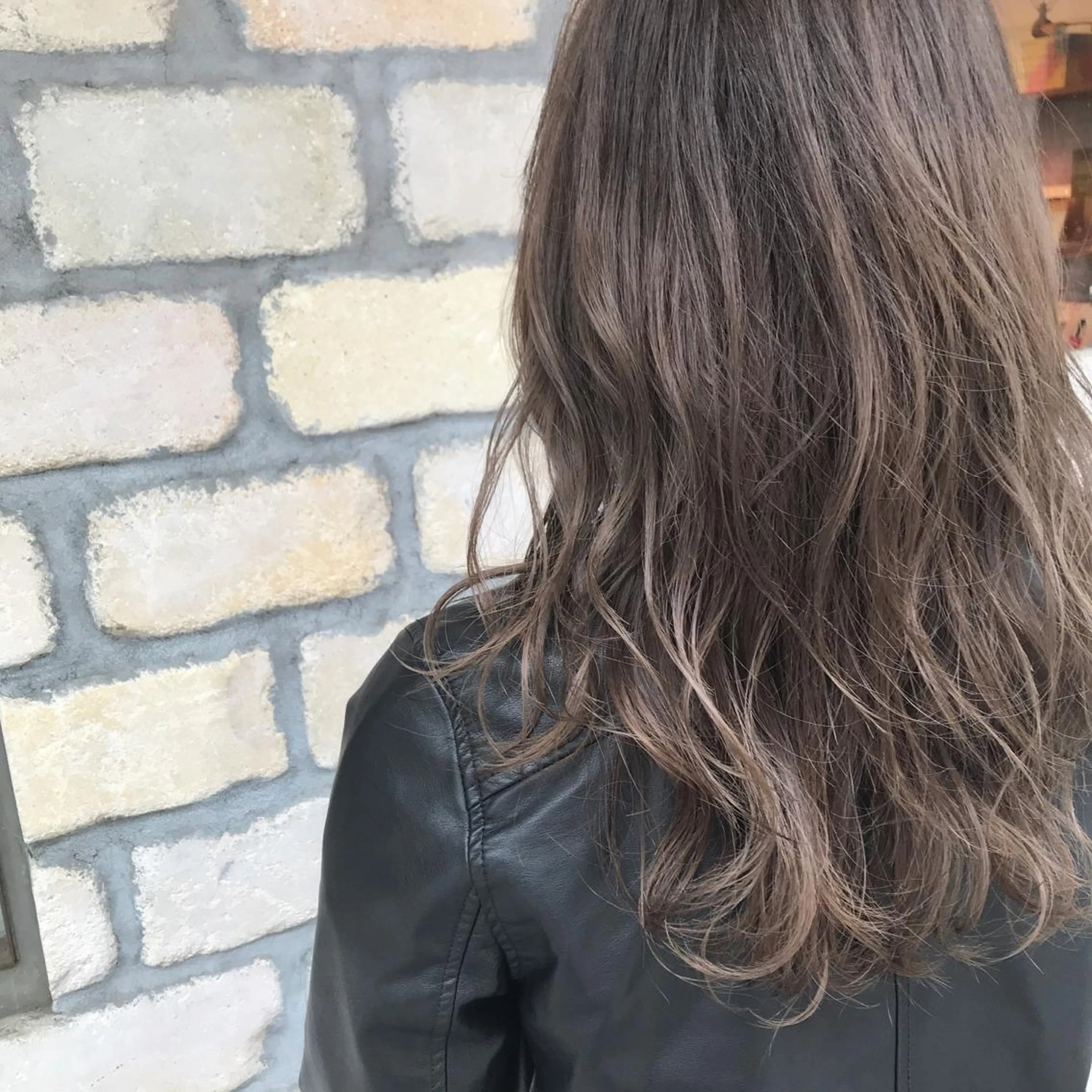 ロング カラー アッシュ ベージュカラー emme エミィ/立川のヘアスタイル